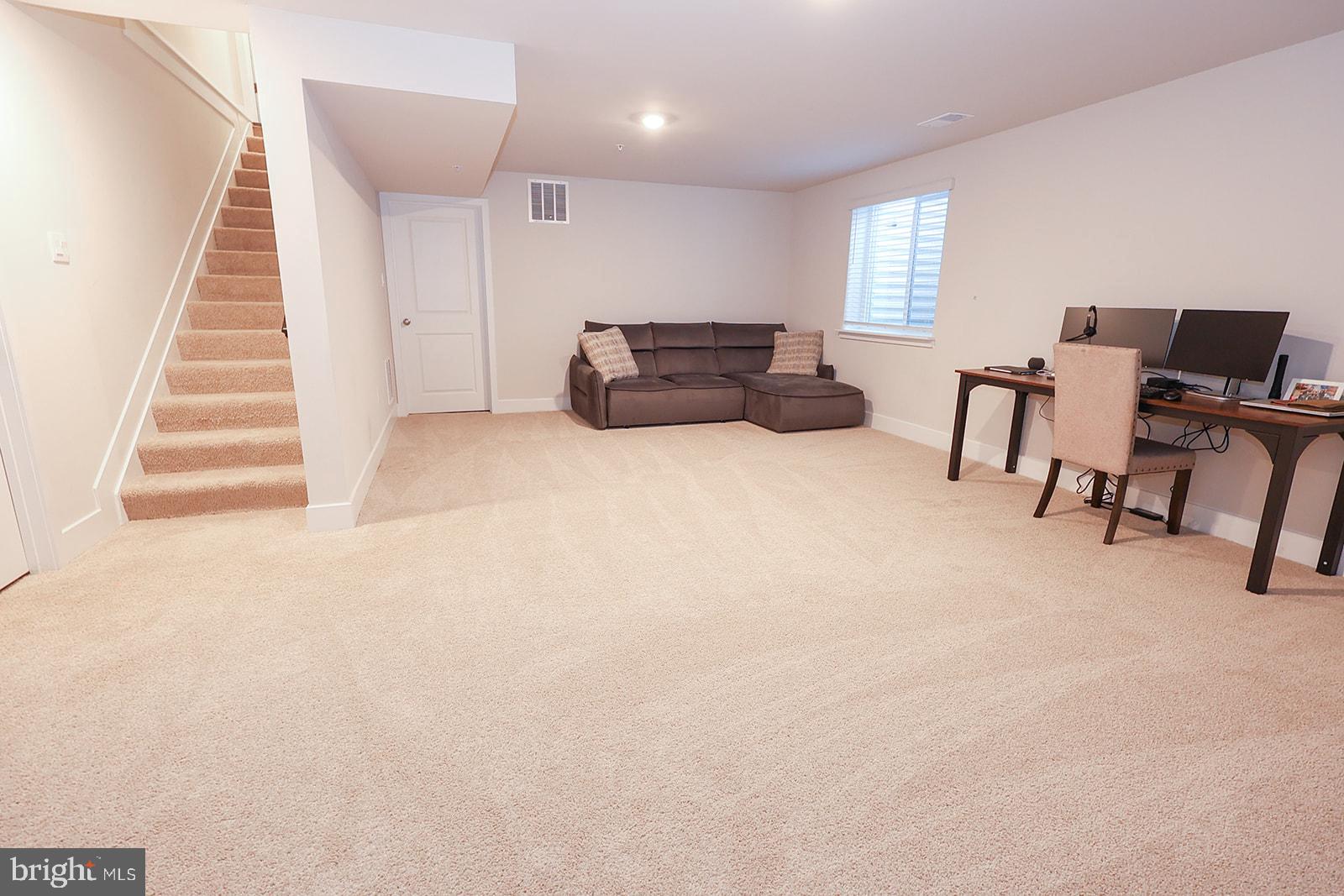 PEMBROOKE - Residential