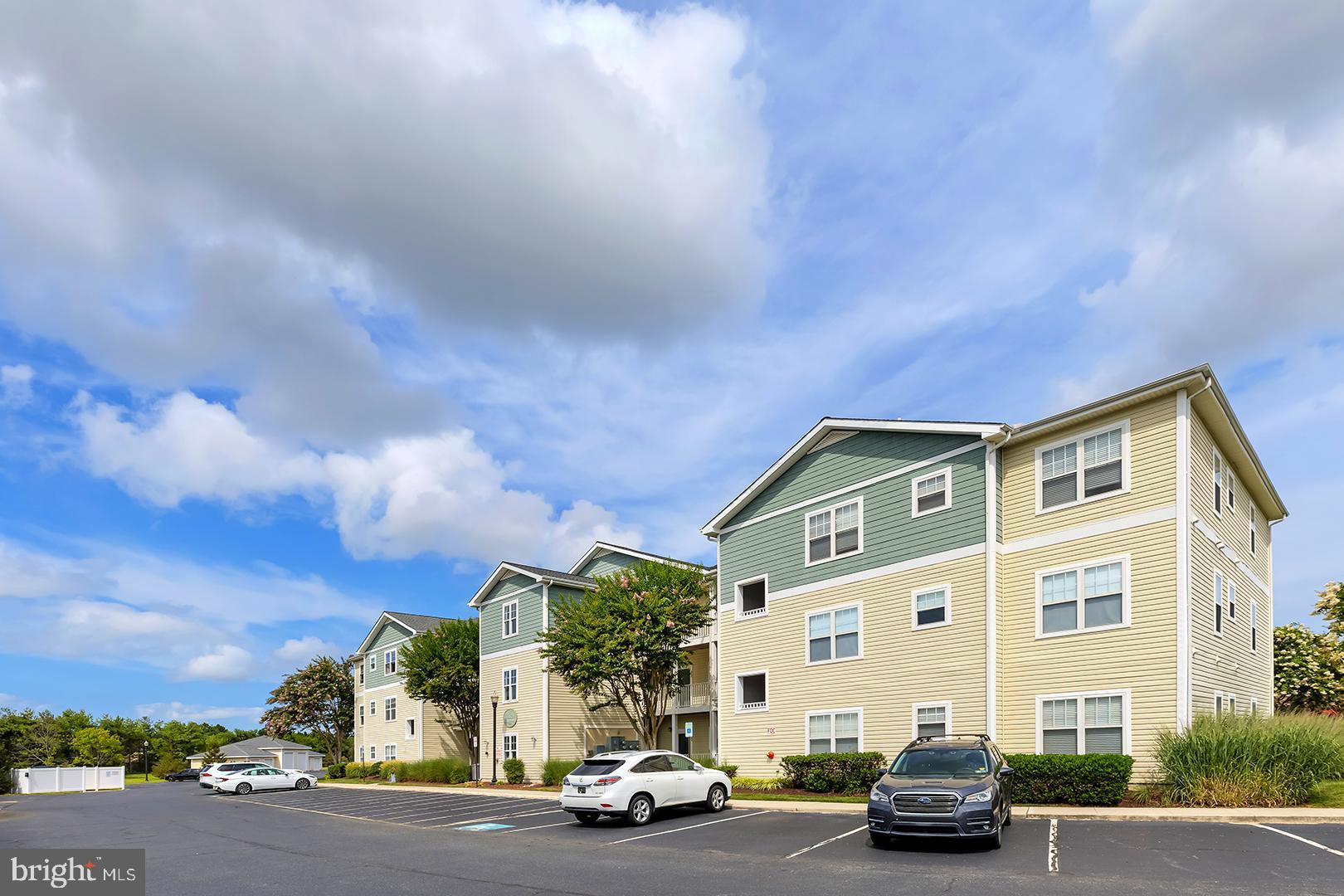 33120 N VILLAGE LOOP 2304