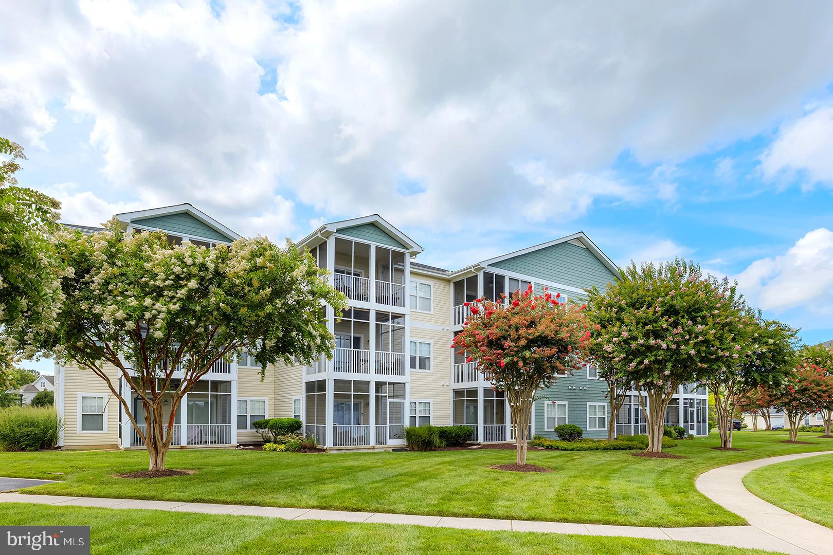 33120 N VILLAGE LOOP 2304