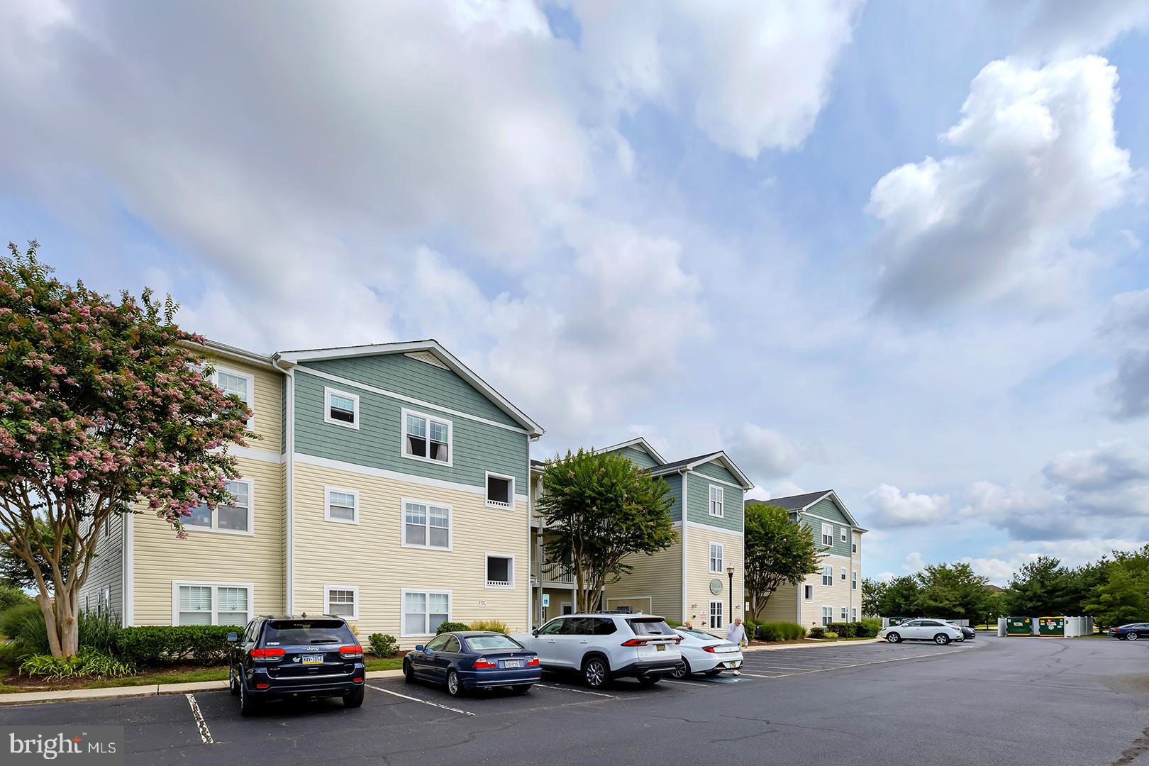33120 N VILLAGE LOOP 2304