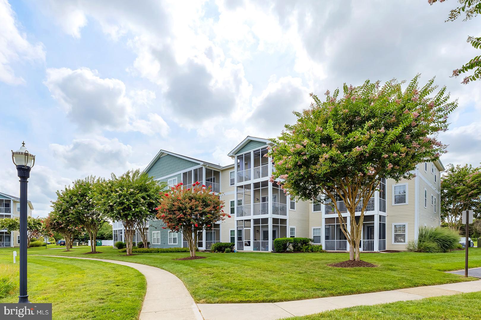 33120 N VILLAGE LOOP 2304