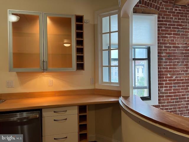 105 S 18TH STREET 4B