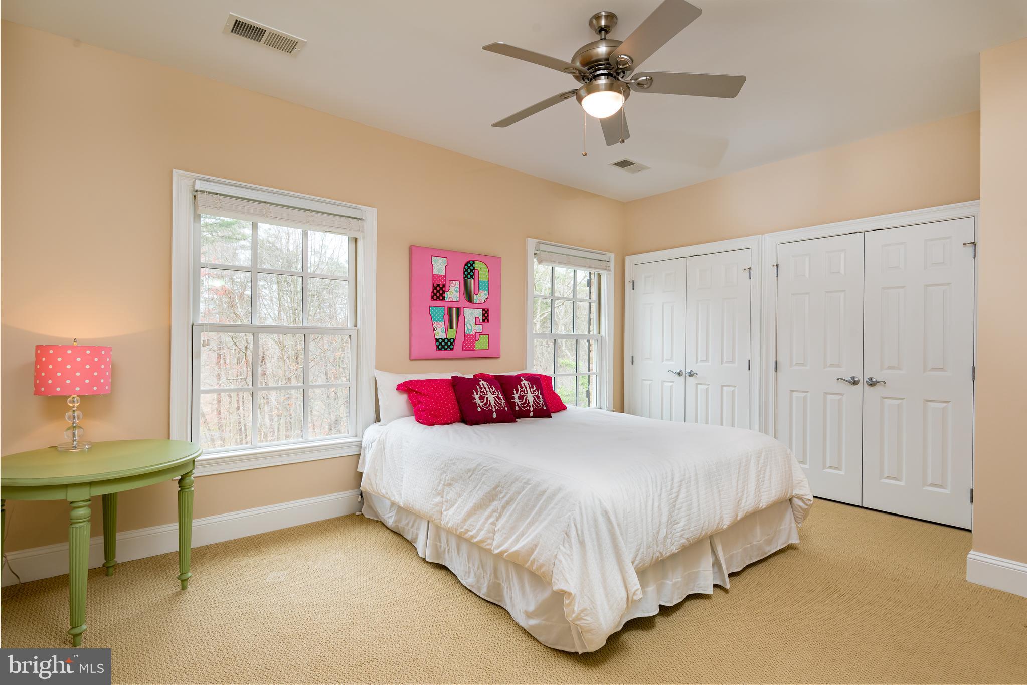 CLIFTON - Residential