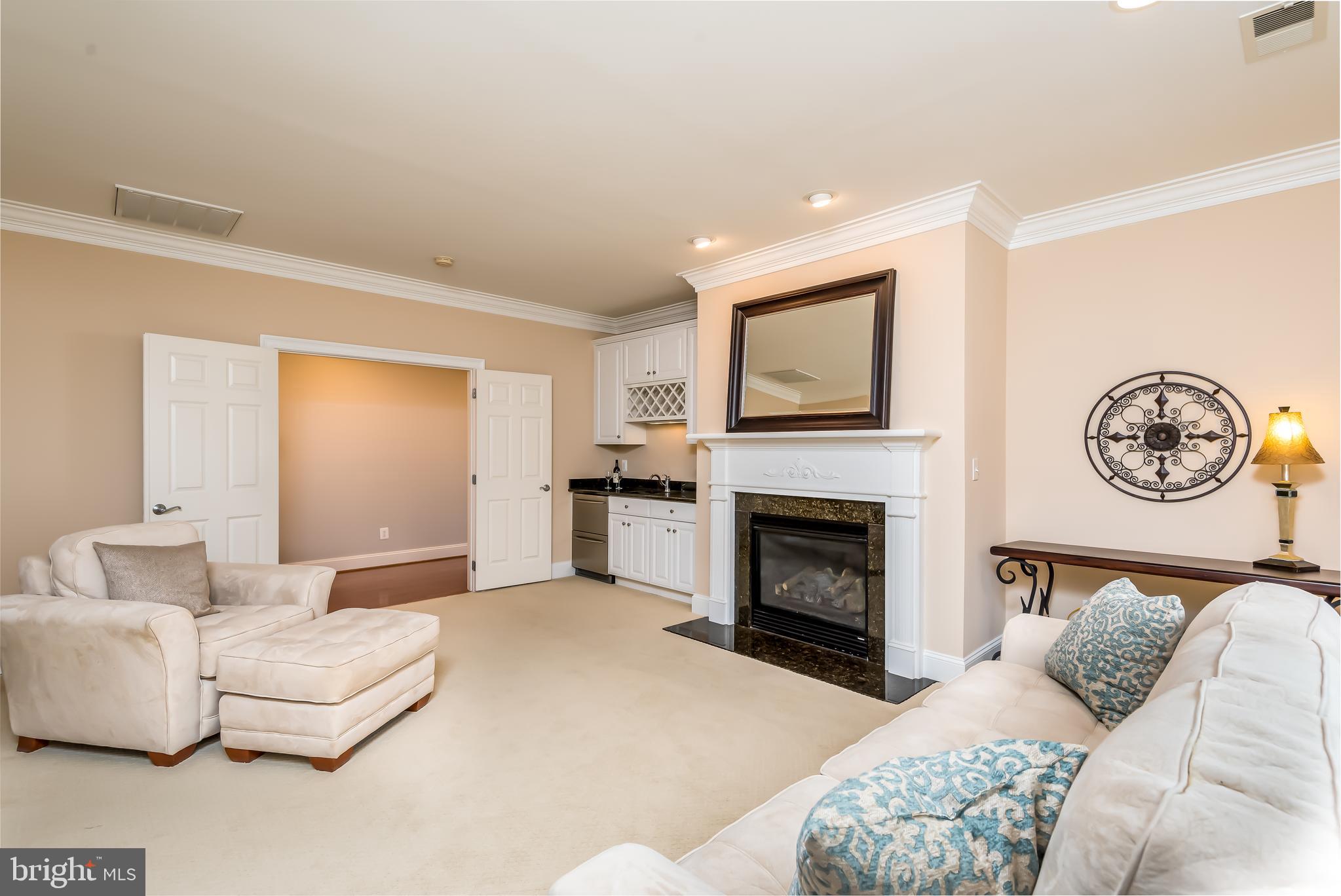 CLIFTON - Residential