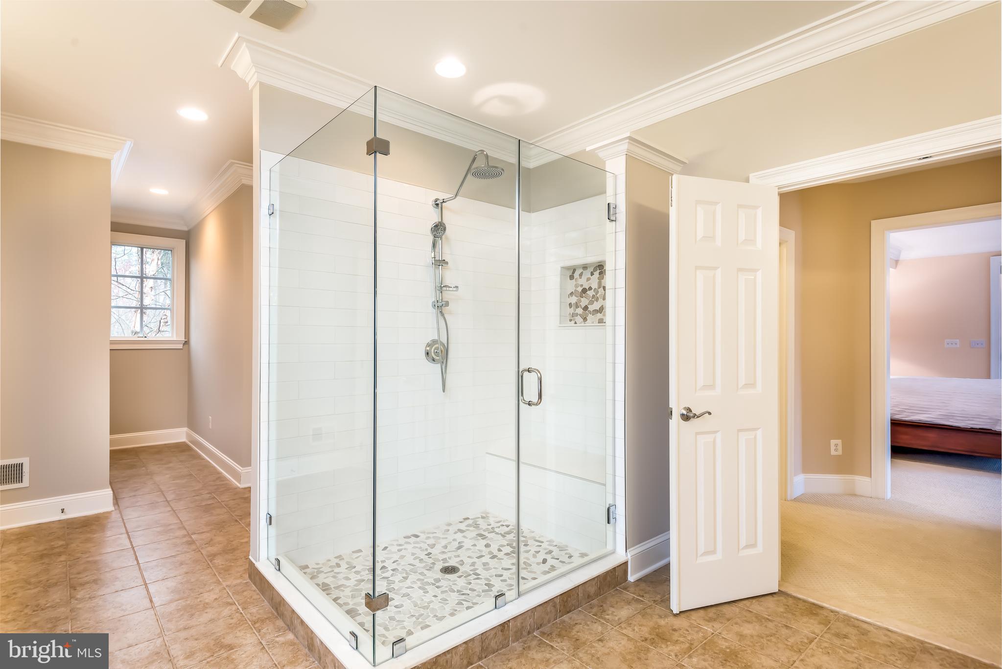 CLIFTON - Residential