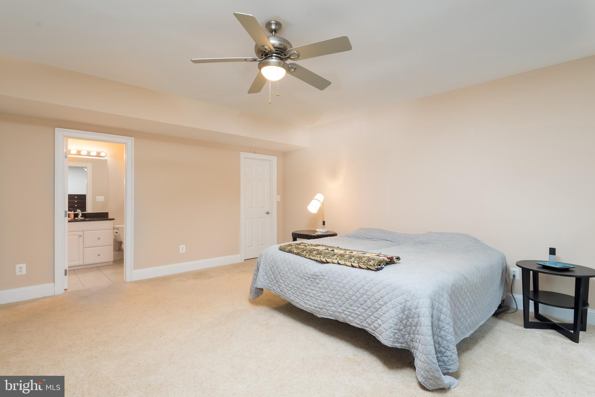 CLIFTON - Residential