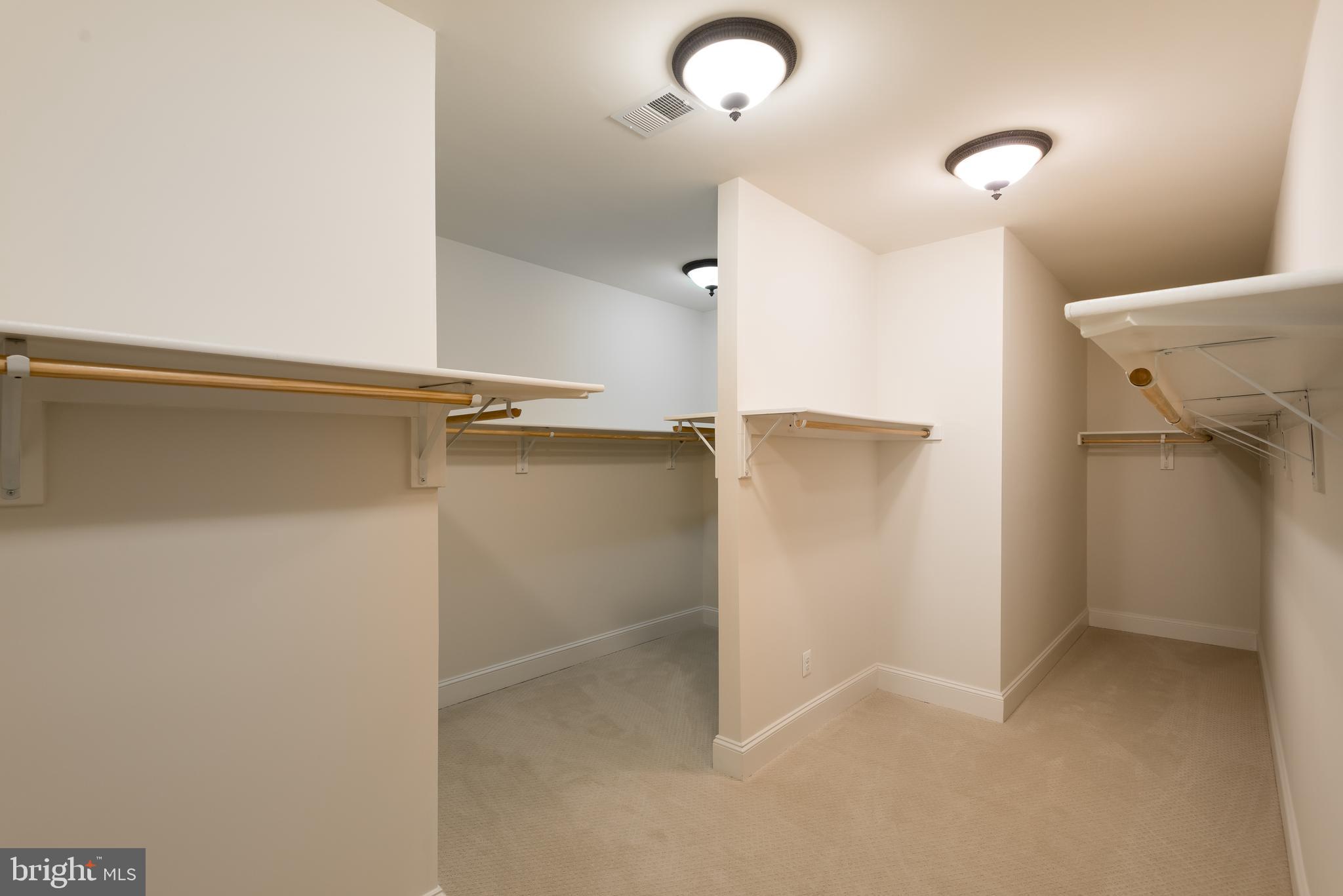 CLIFTON - Residential