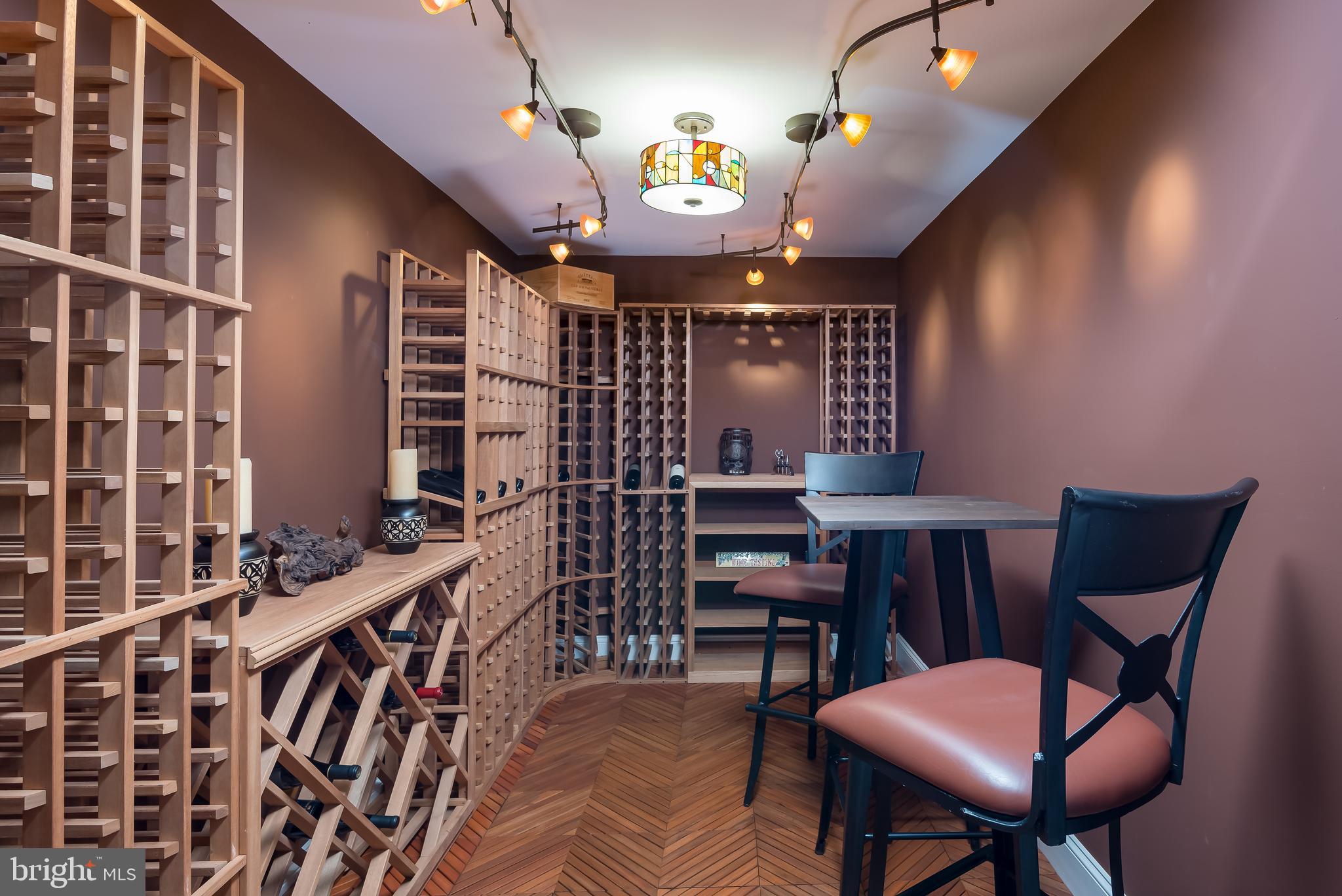 CLIFTON - Residential