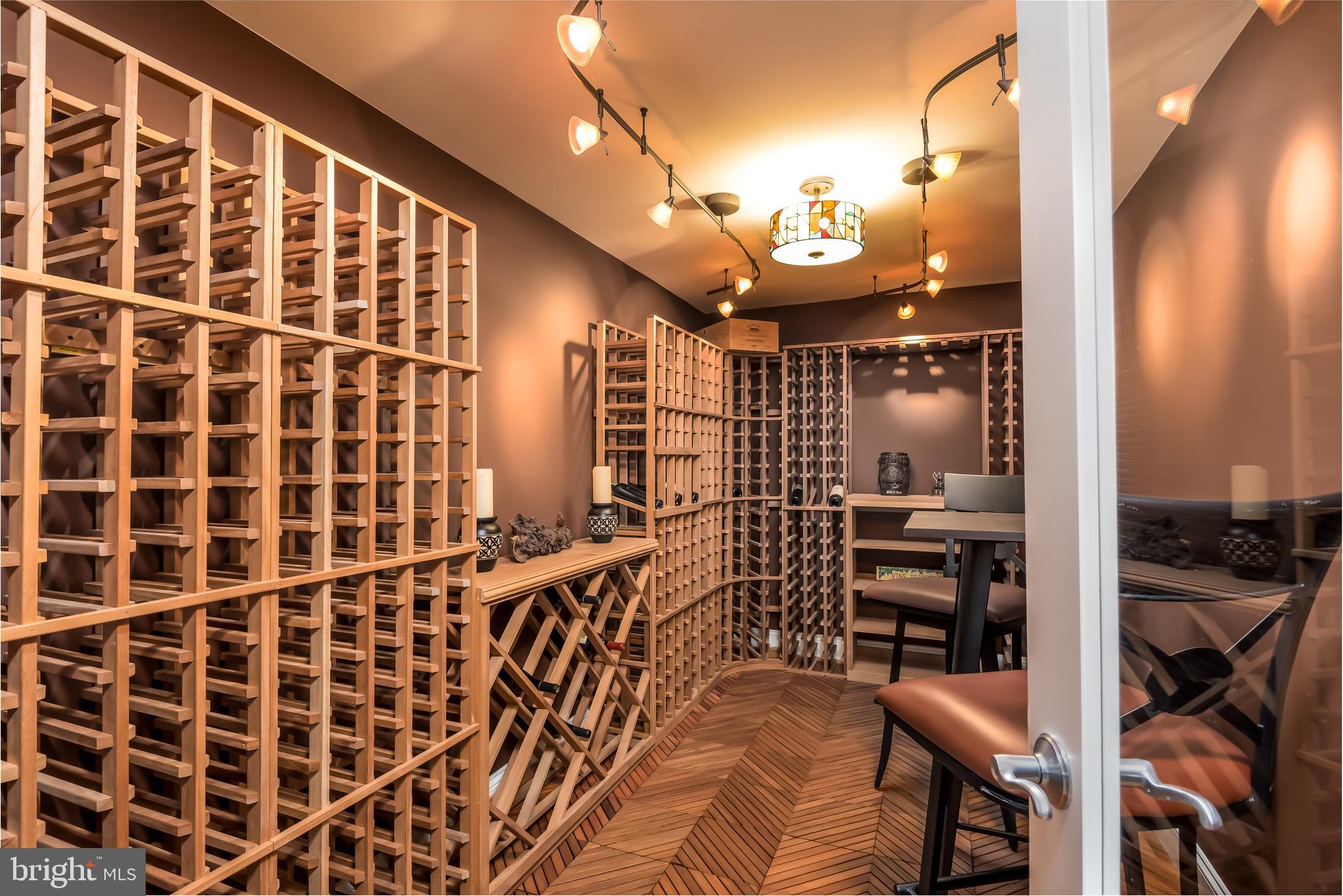 CLIFTON - Residential