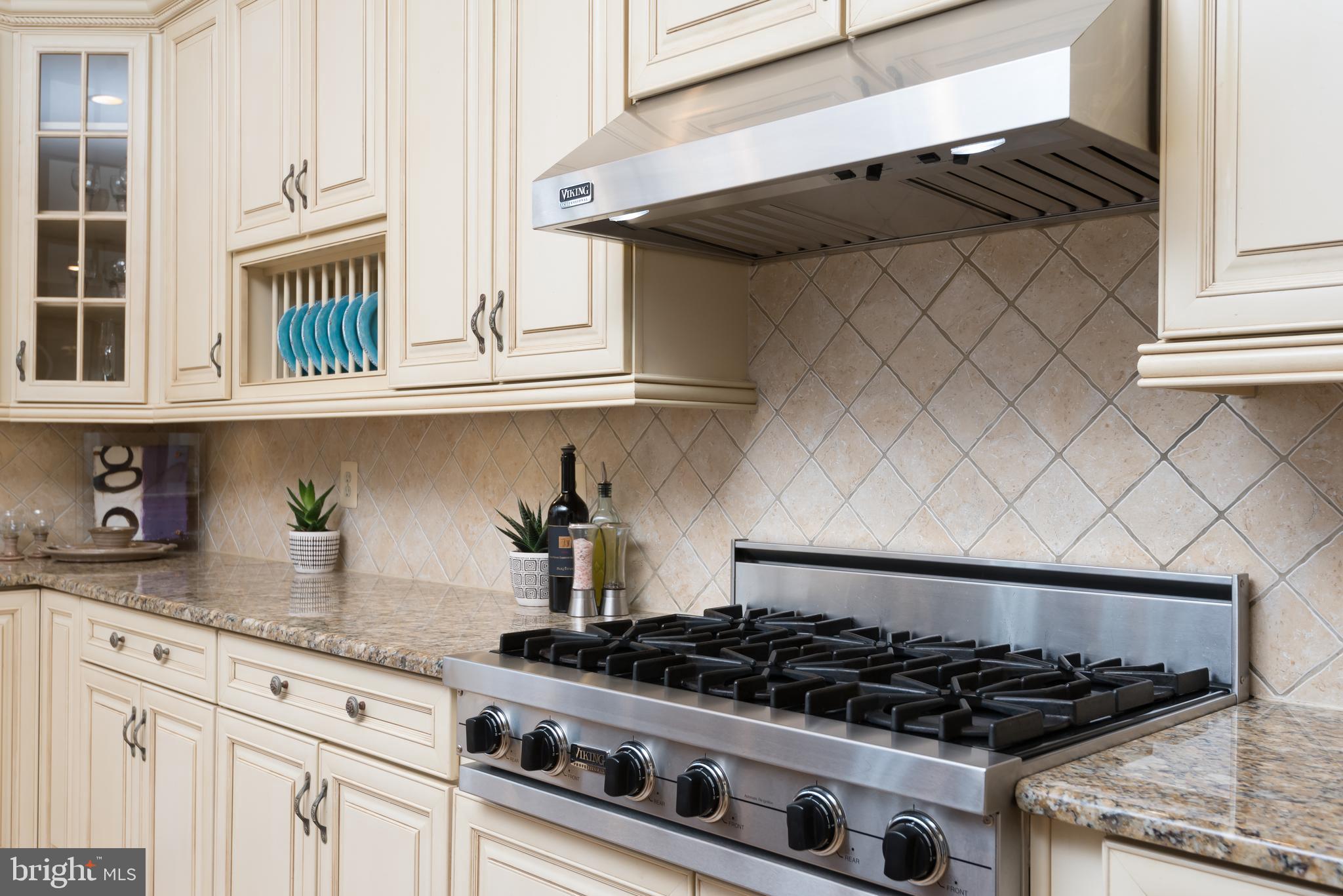 CLIFTON - Residential