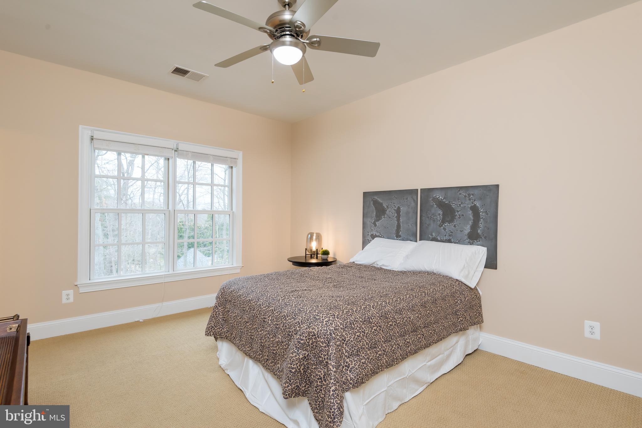 CLIFTON - Residential