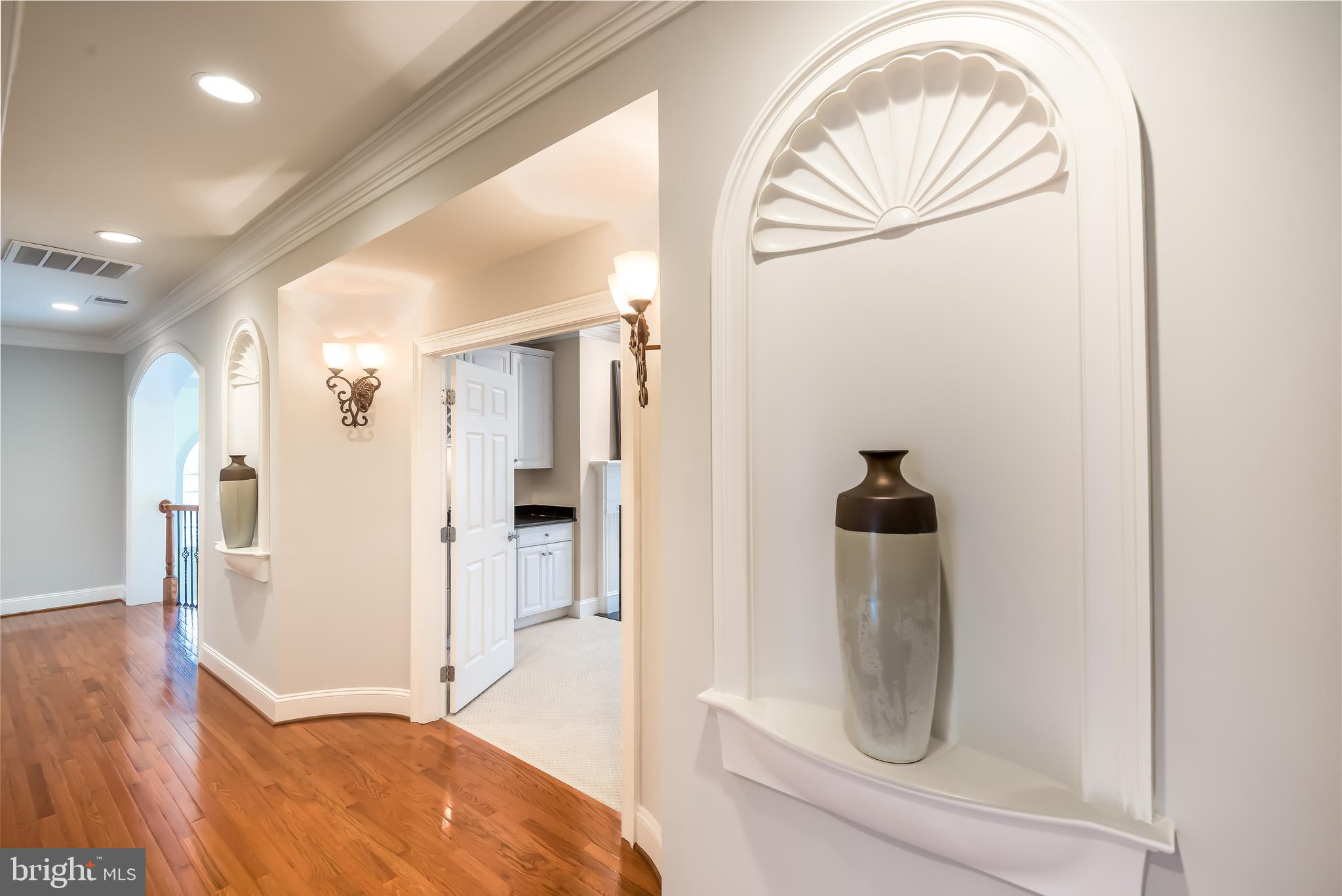 CLIFTON - Residential