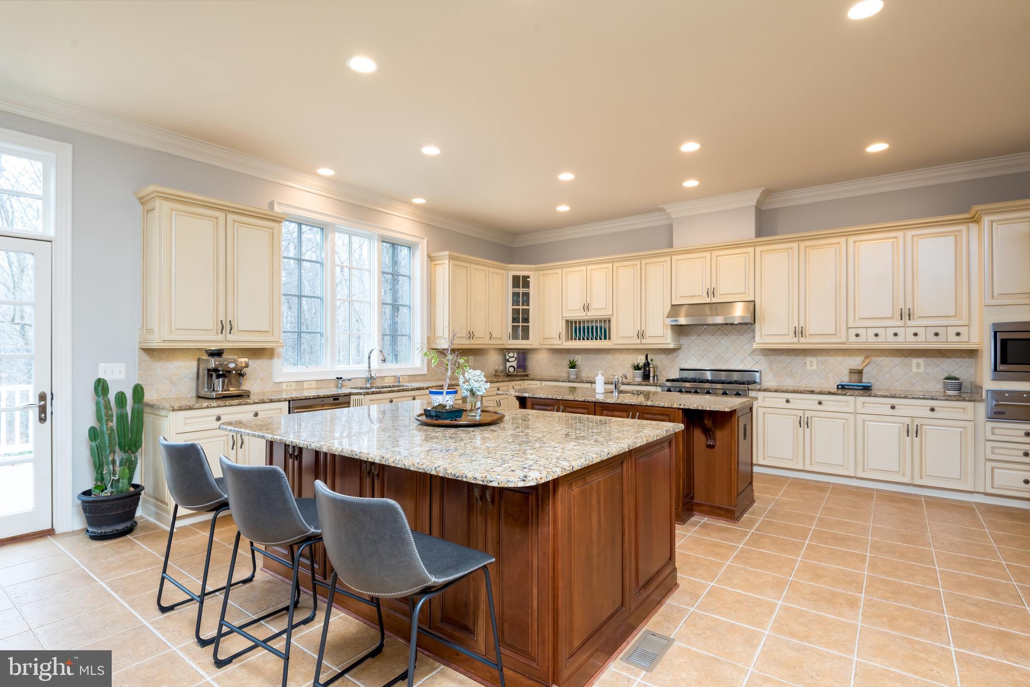 CLIFTON - Residential