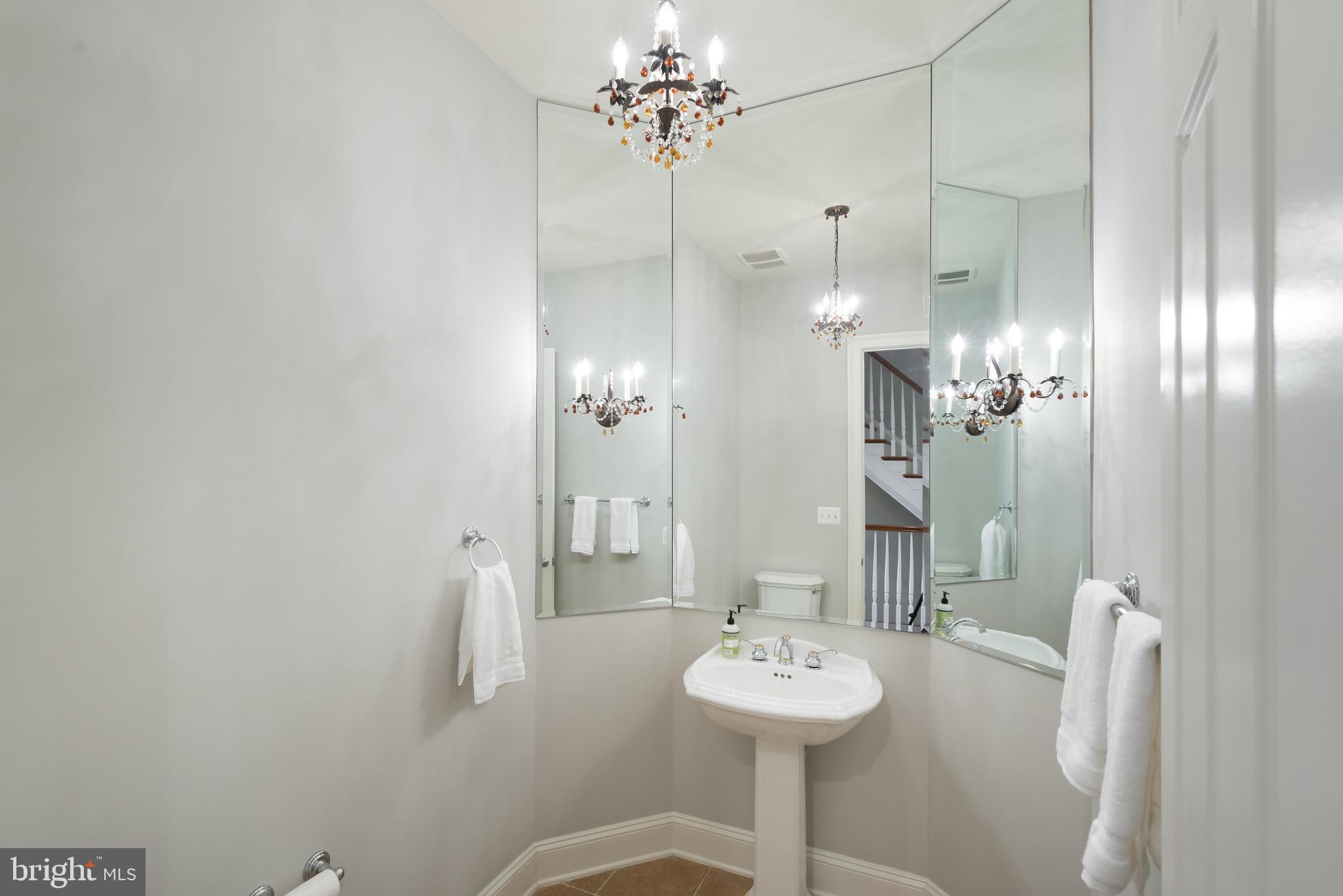 CLIFTON - Residential