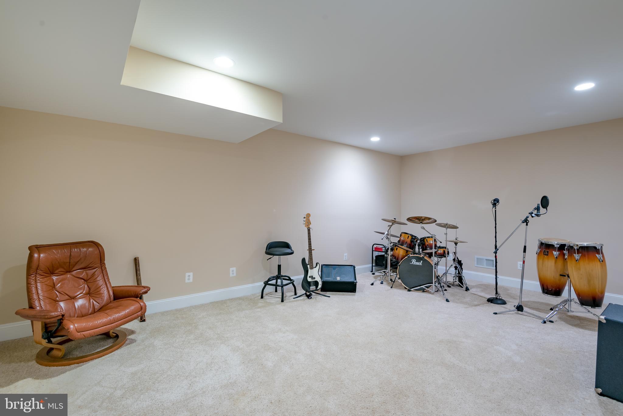 CLIFTON - Residential