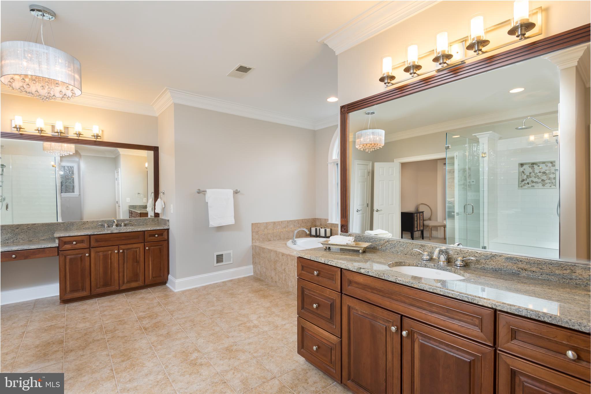 CLIFTON - Residential