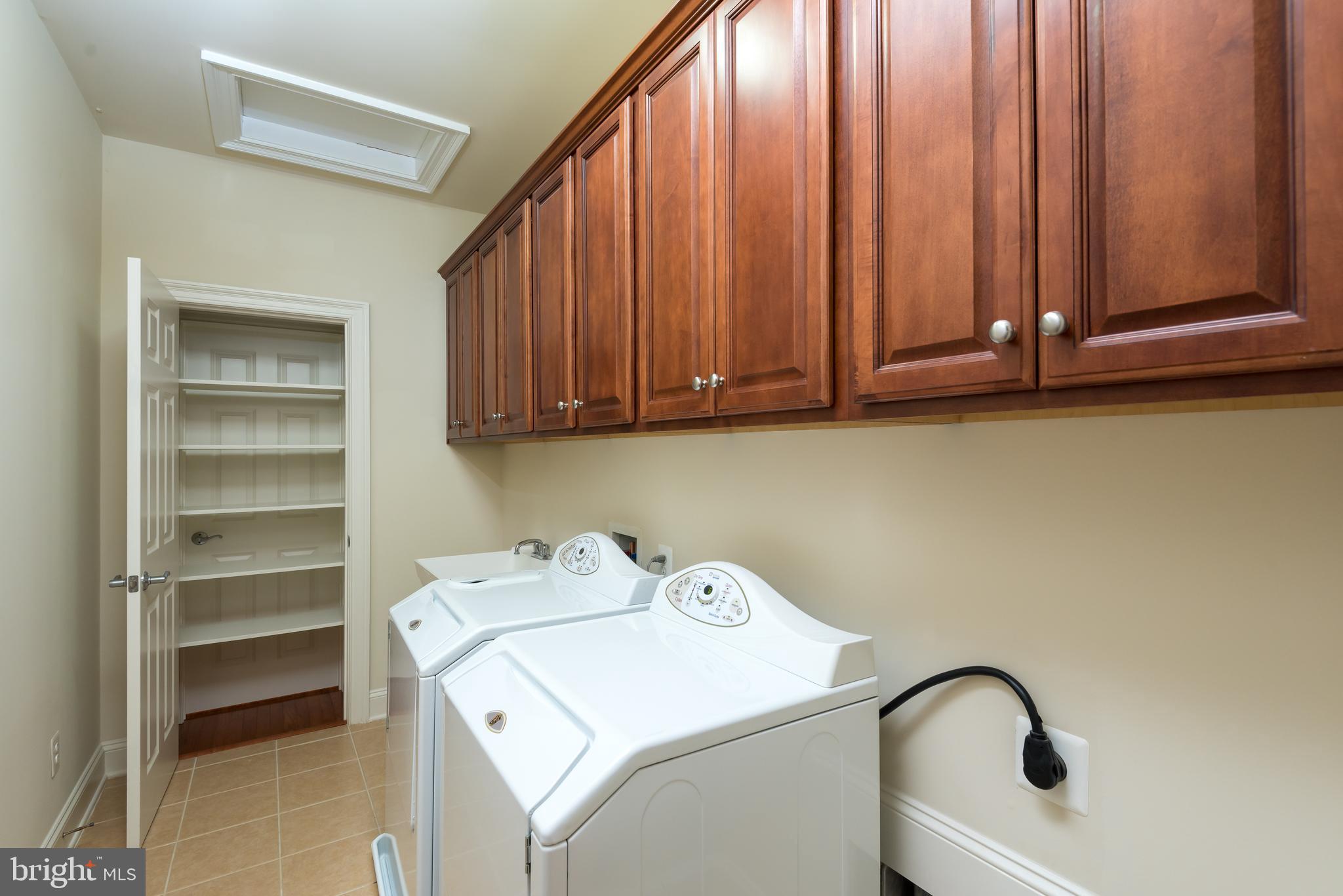 CLIFTON - Residential