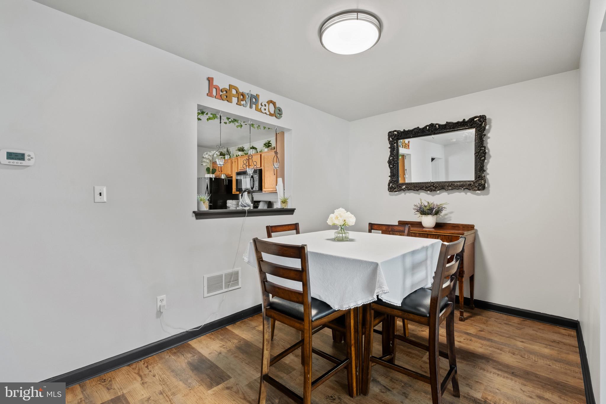 MIDDLETOWN VILLAGE - Residential