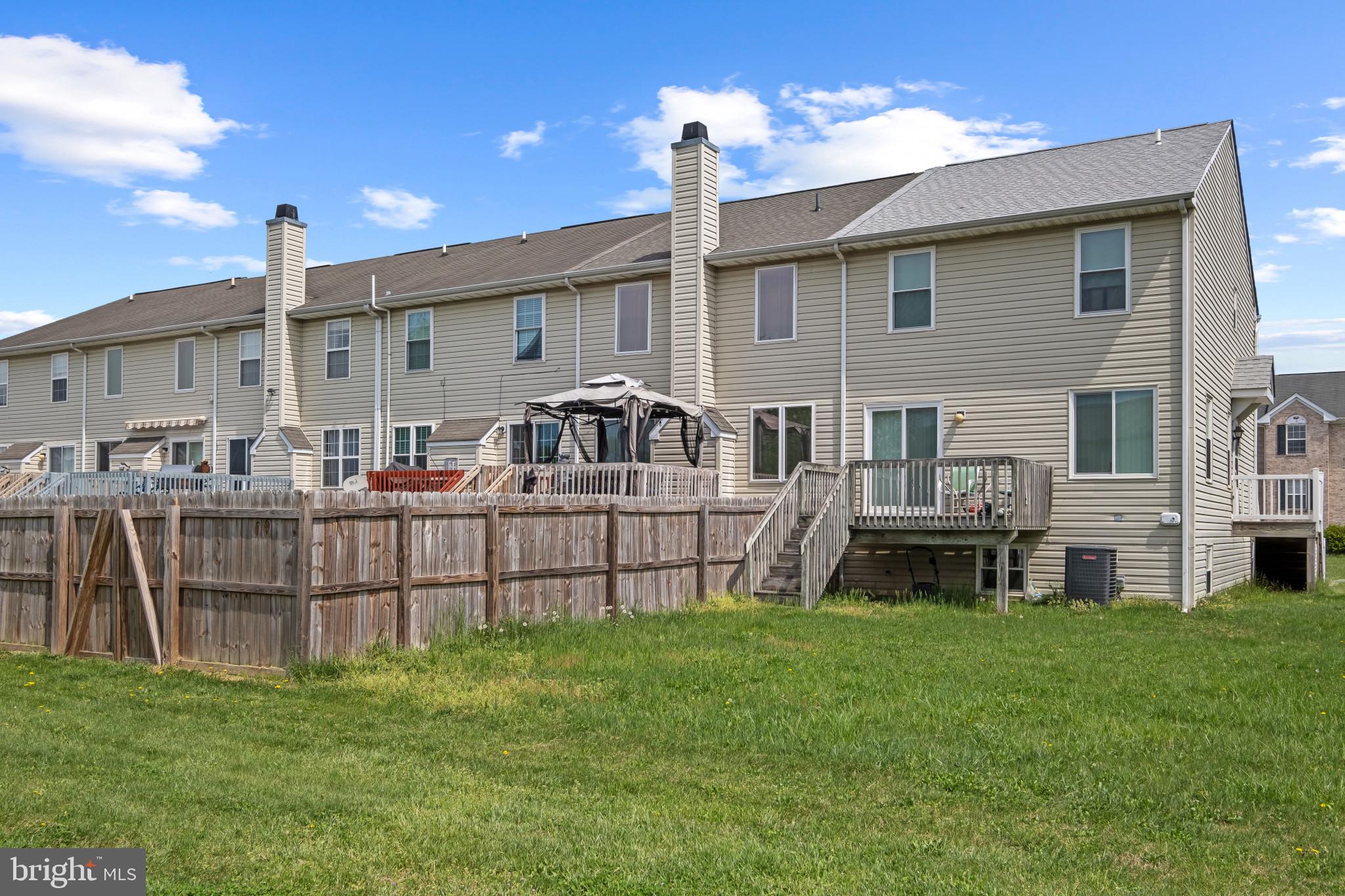 MIDDLETOWN VILLAGE - Residential