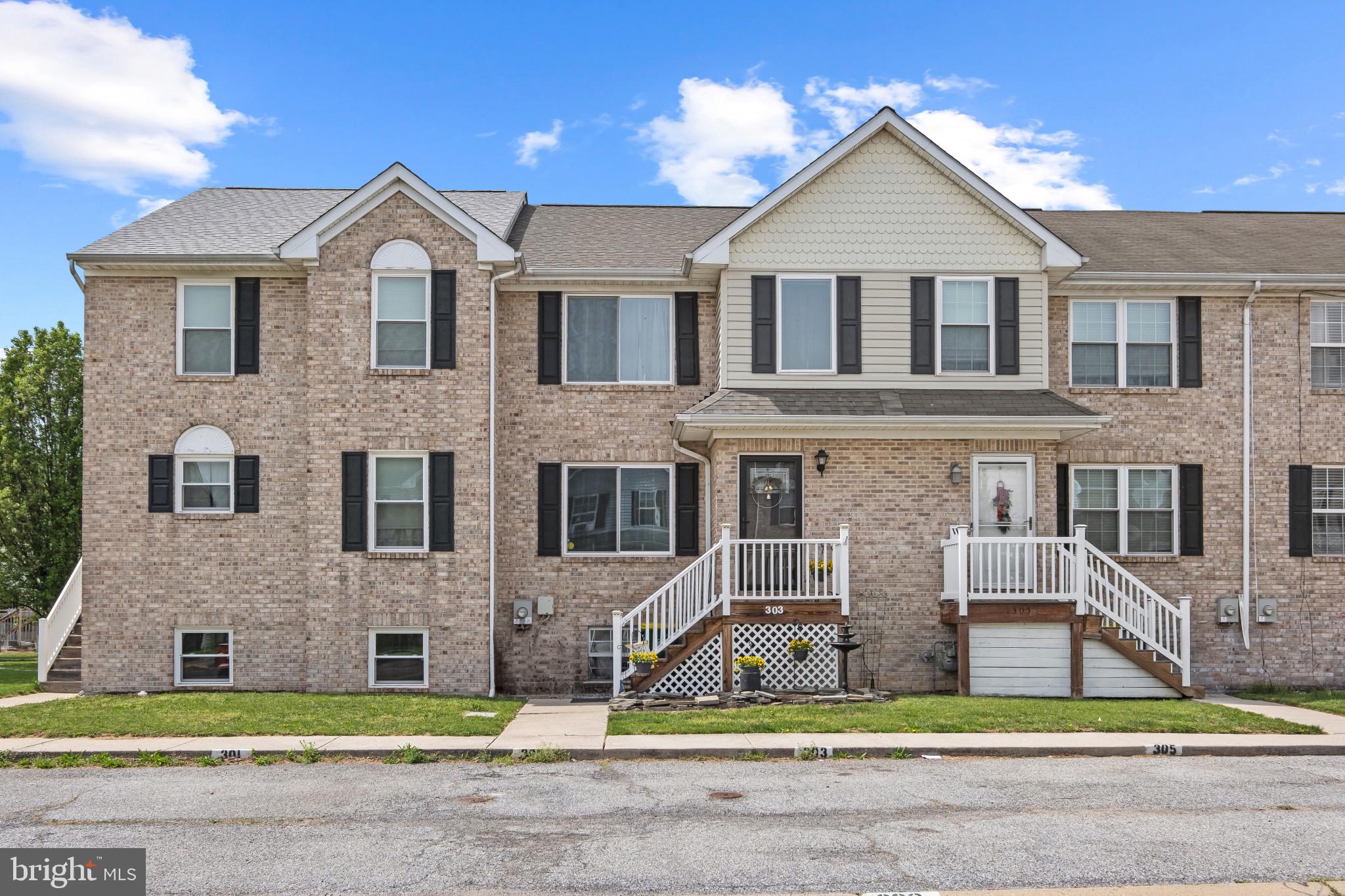 MIDDLETOWN VILLAGE - Residential