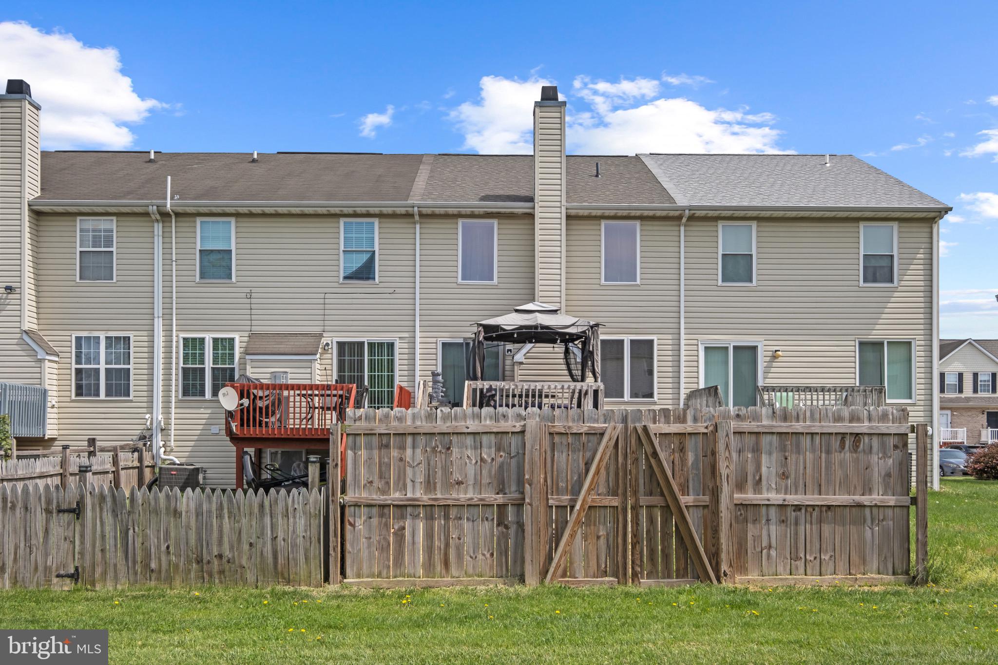 MIDDLETOWN VILLAGE - Residential