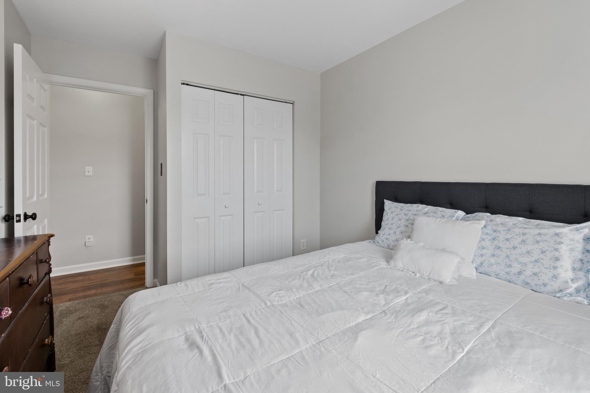 MIDDLETOWN VILLAGE - Residential