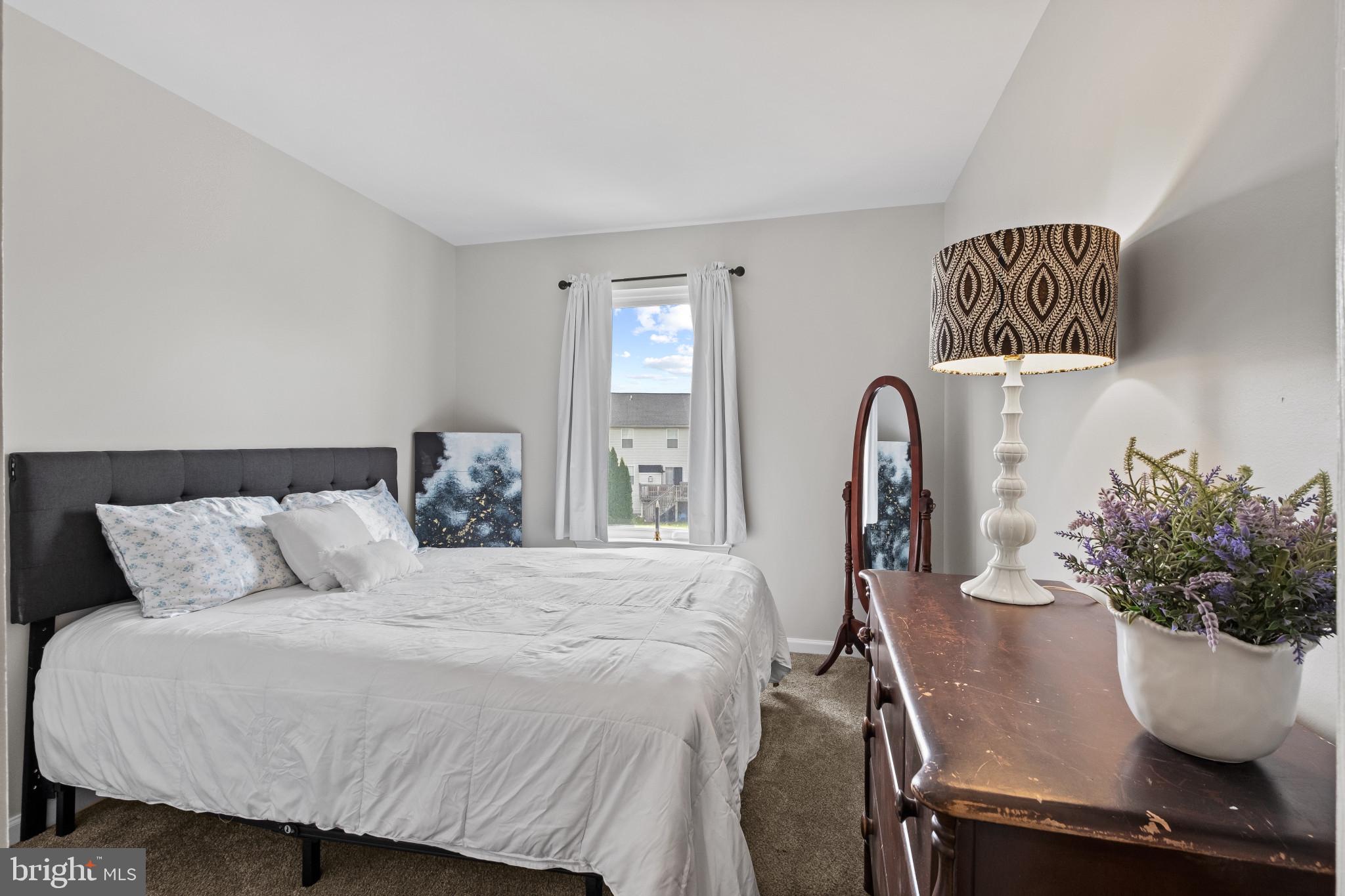 MIDDLETOWN VILLAGE - Residential