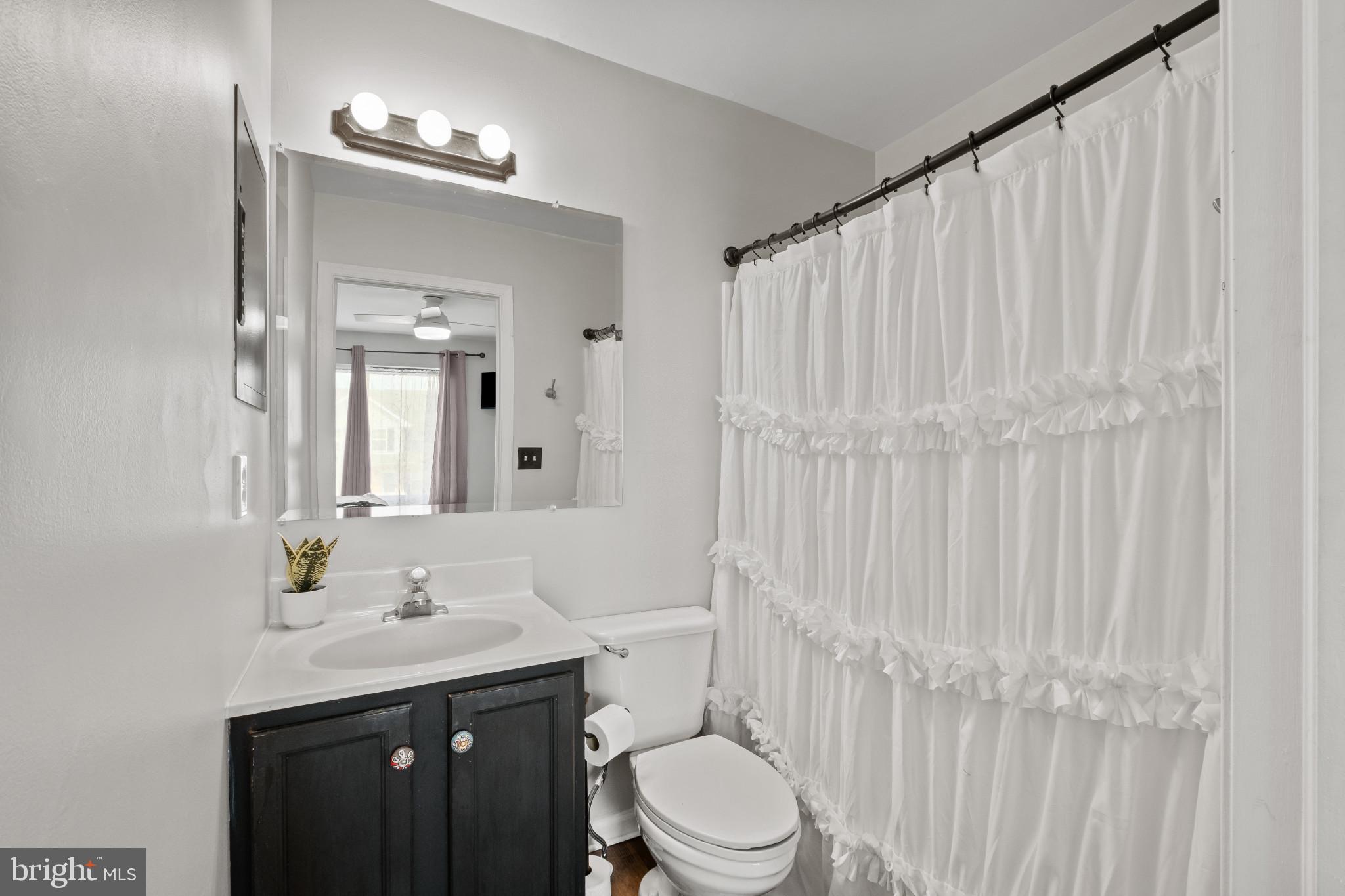 MIDDLETOWN VILLAGE - Residential