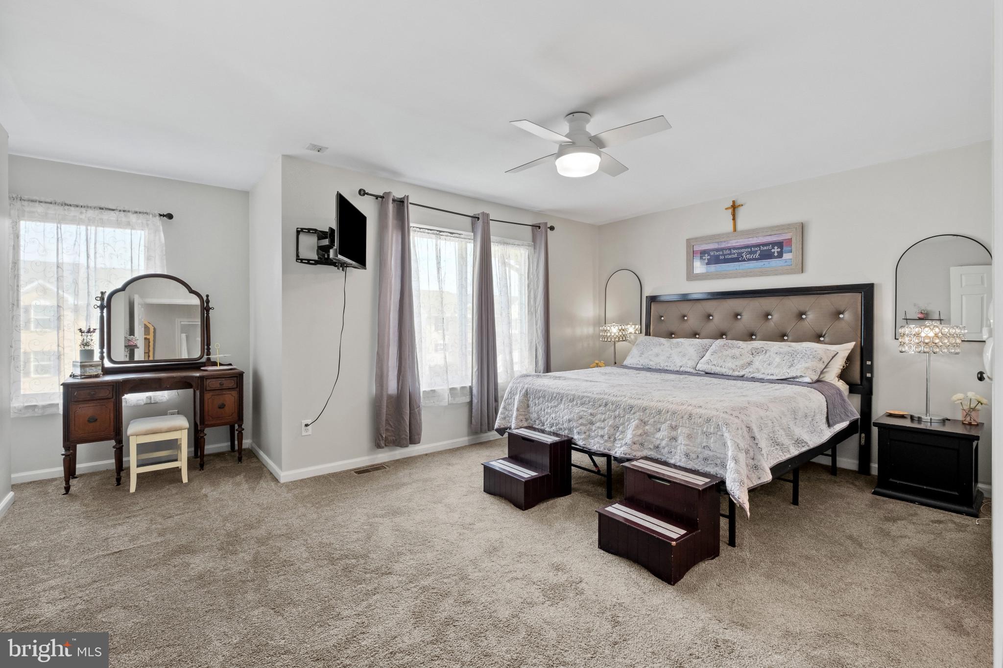 MIDDLETOWN VILLAGE - Residential