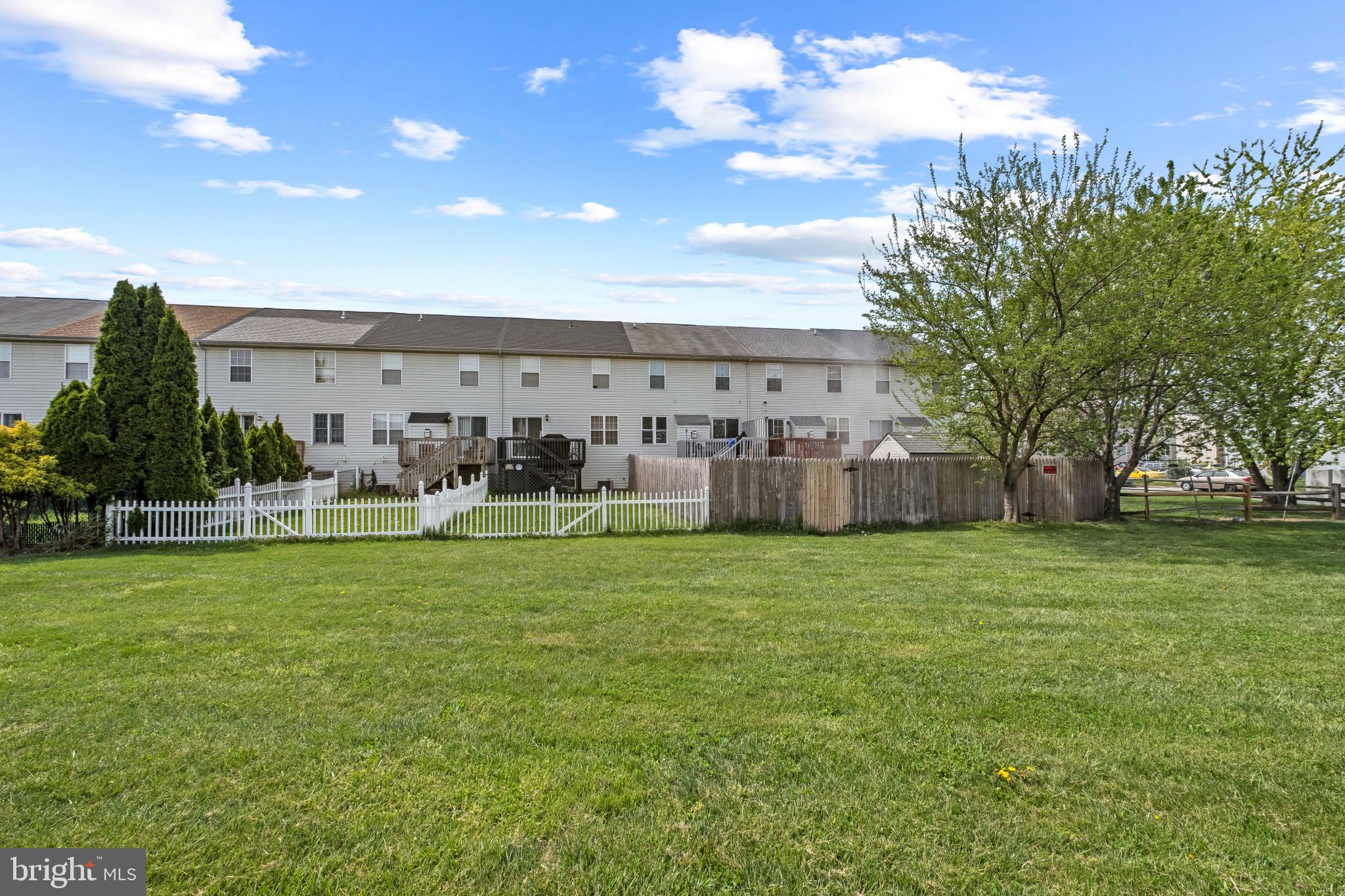 MIDDLETOWN VILLAGE - Residential