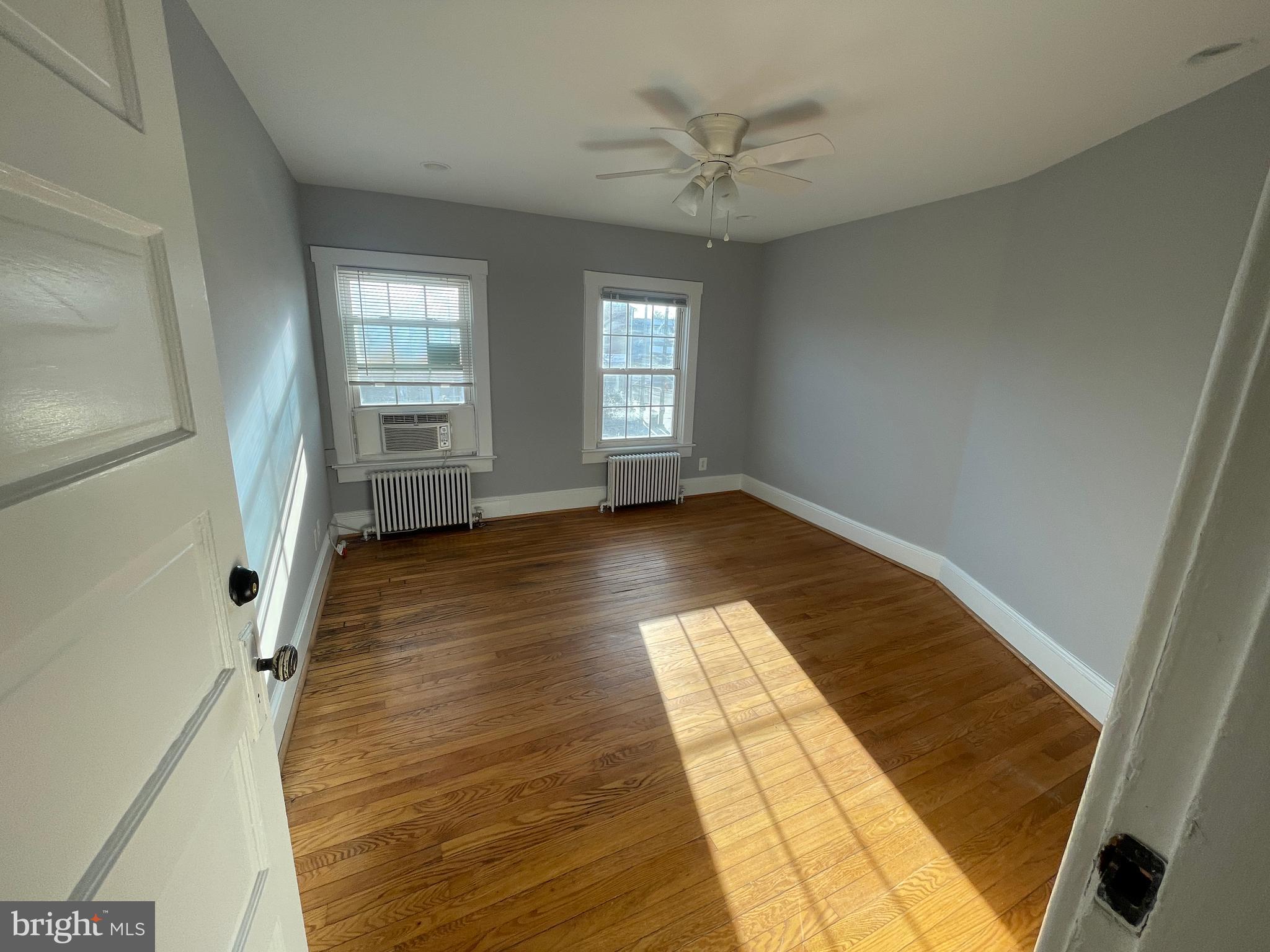 LYON PARK - Residential Lease