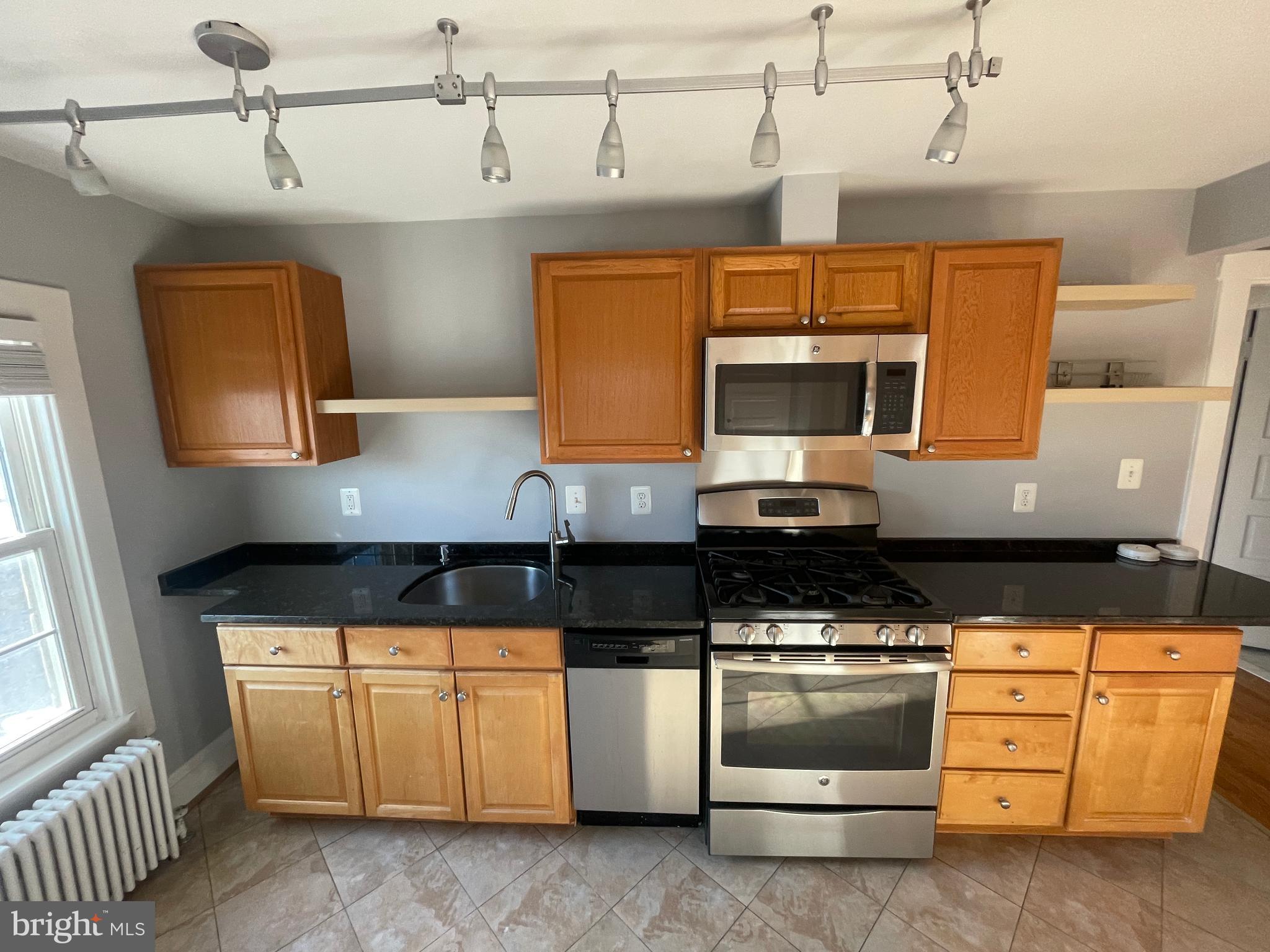 LYON PARK - Residential Lease