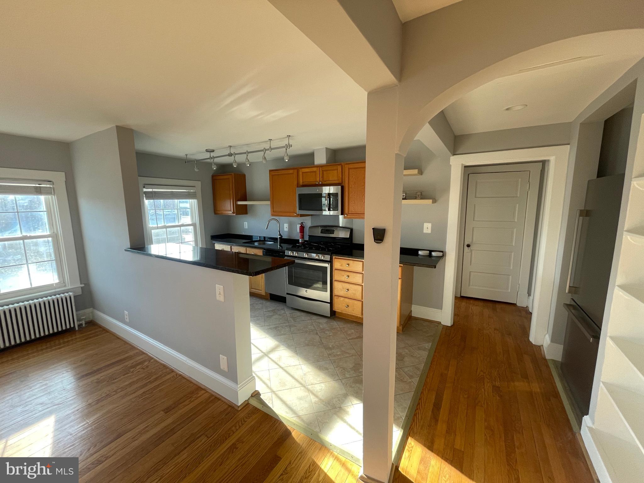 2725 WASHINGTON BLVD 1