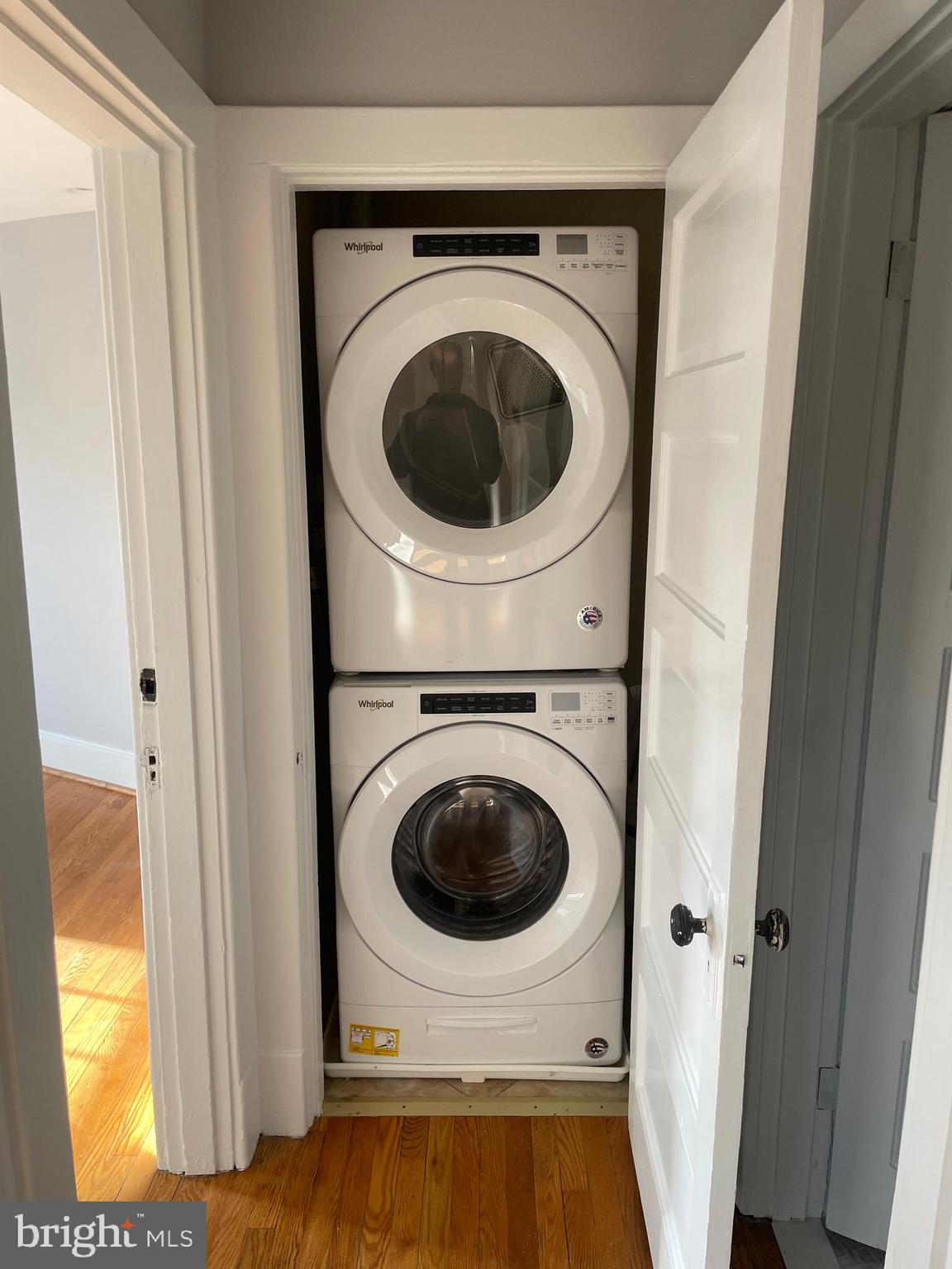 LYON PARK - Residential Lease