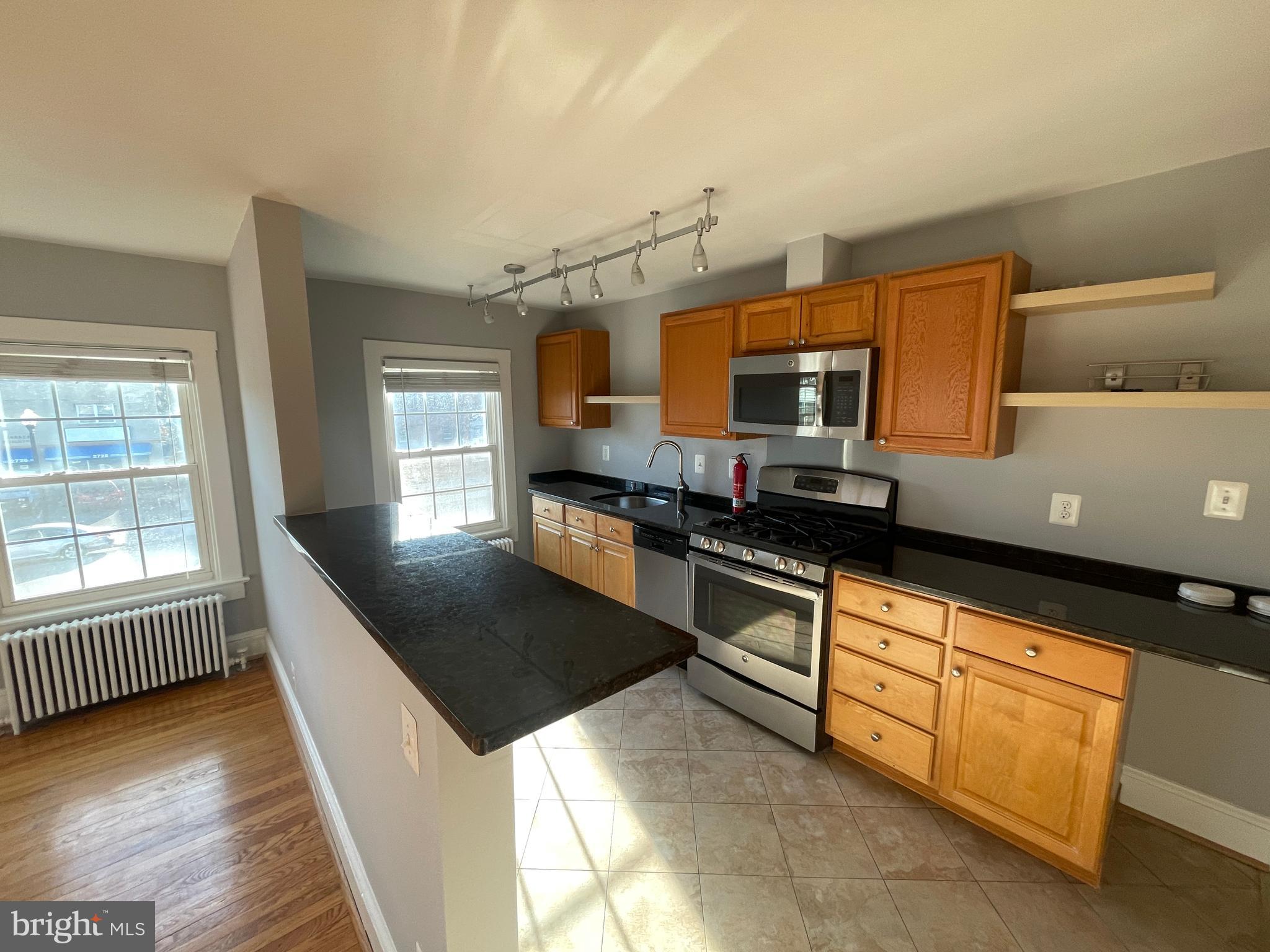 LYON PARK - Residential Lease