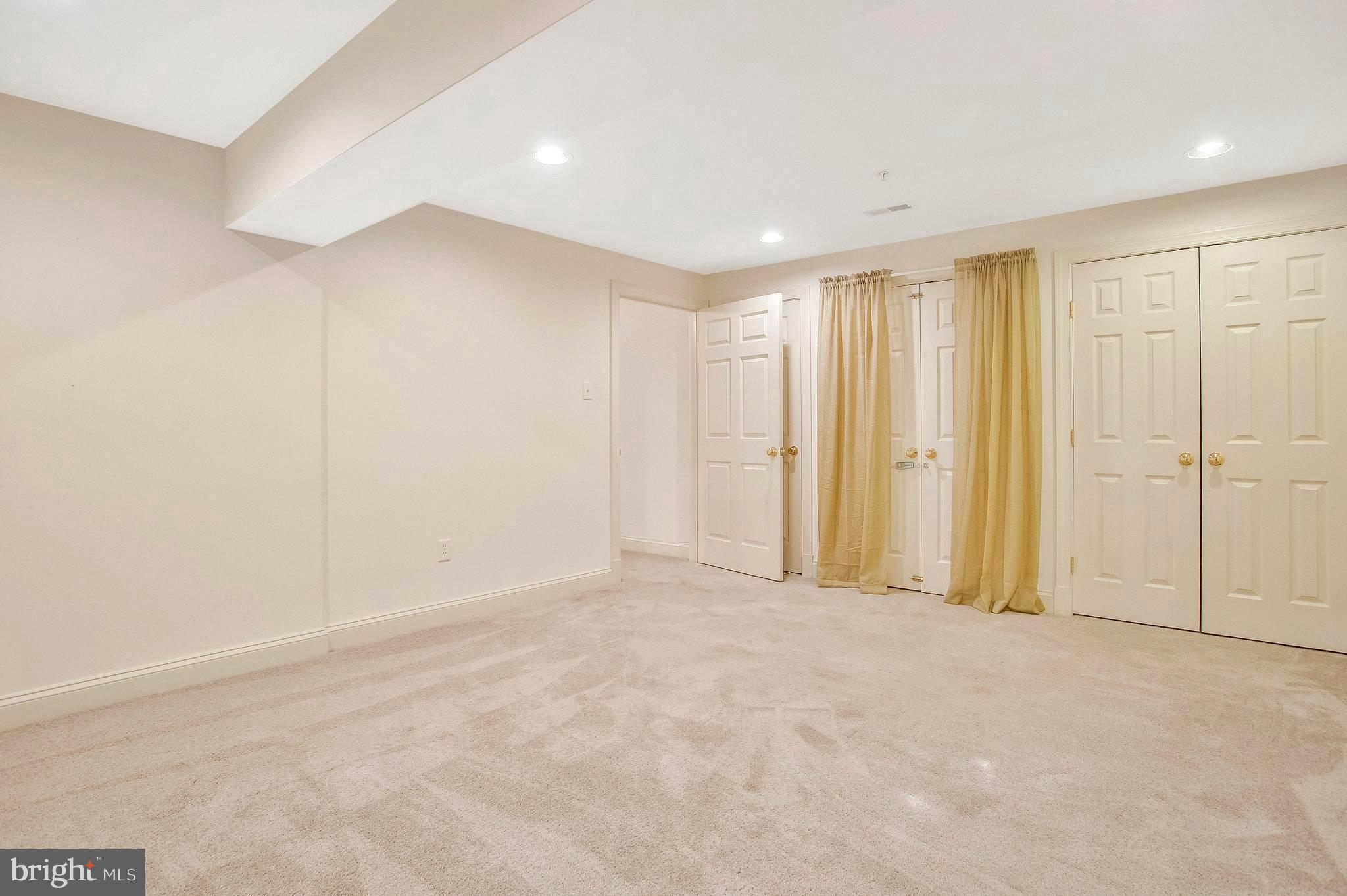 FAIRWOOD - Residential Lease