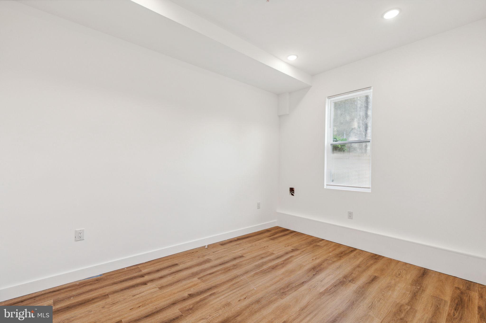 WEST KENSINGTON - Residential Lease