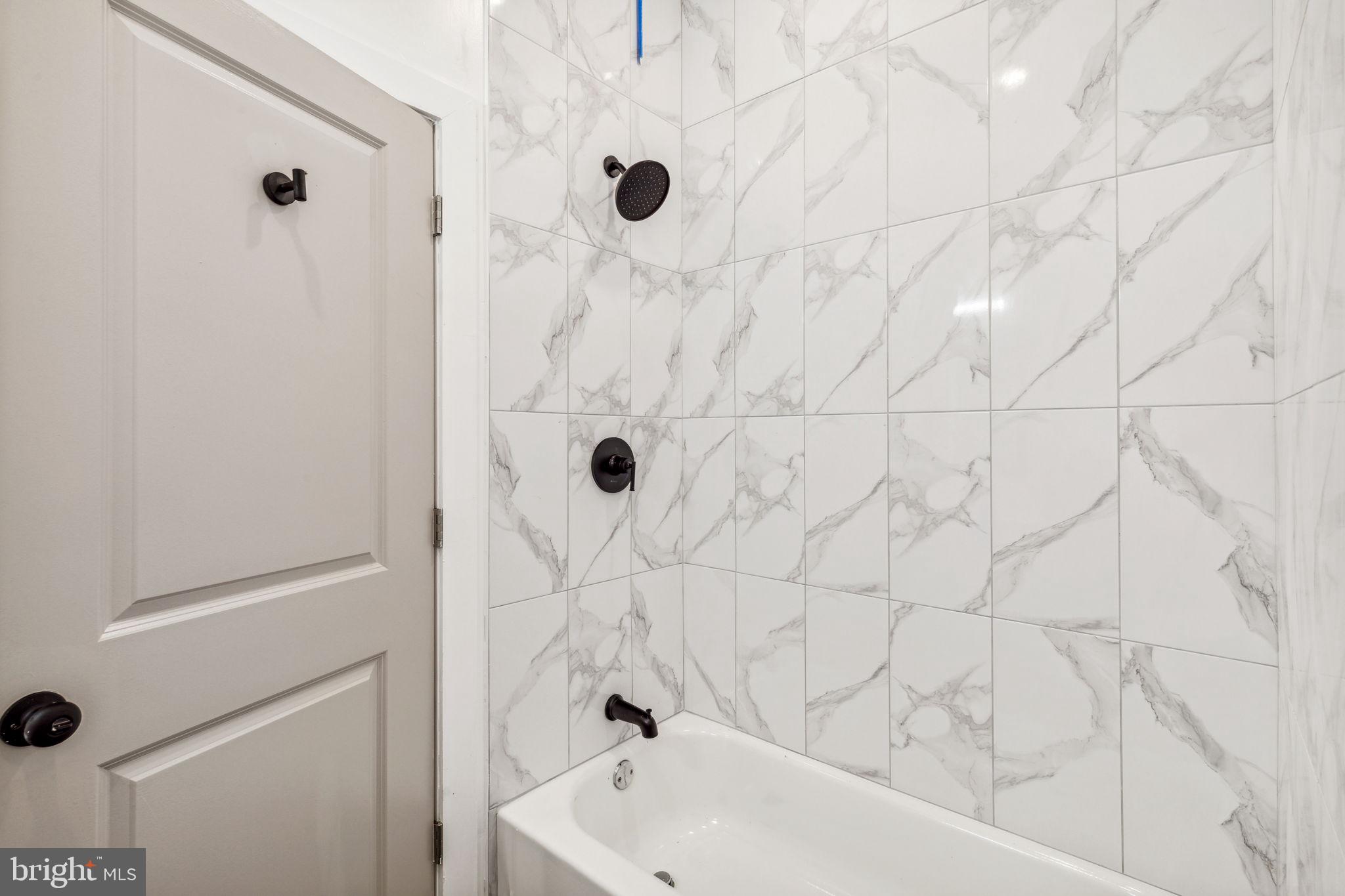 WEST KENSINGTON - Residential Lease