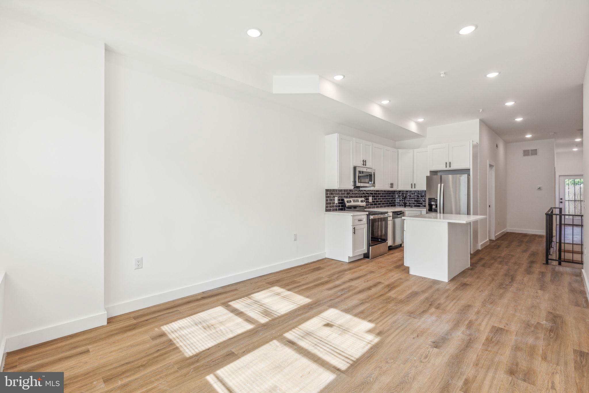 WEST KENSINGTON - Residential Lease