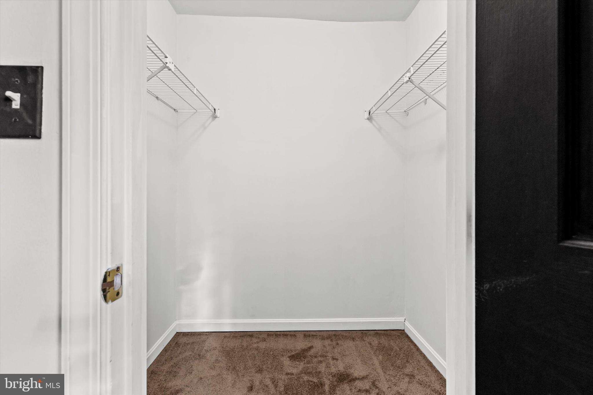 VALLEY GREEN VILLAGE - Residential