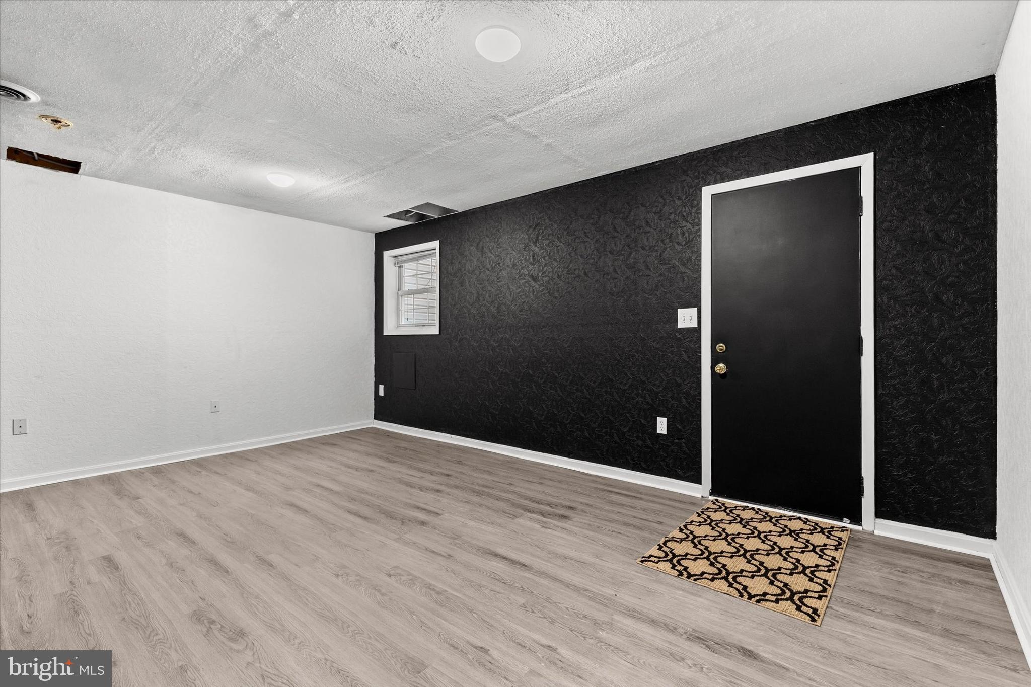 VALLEY GREEN VILLAGE - Residential