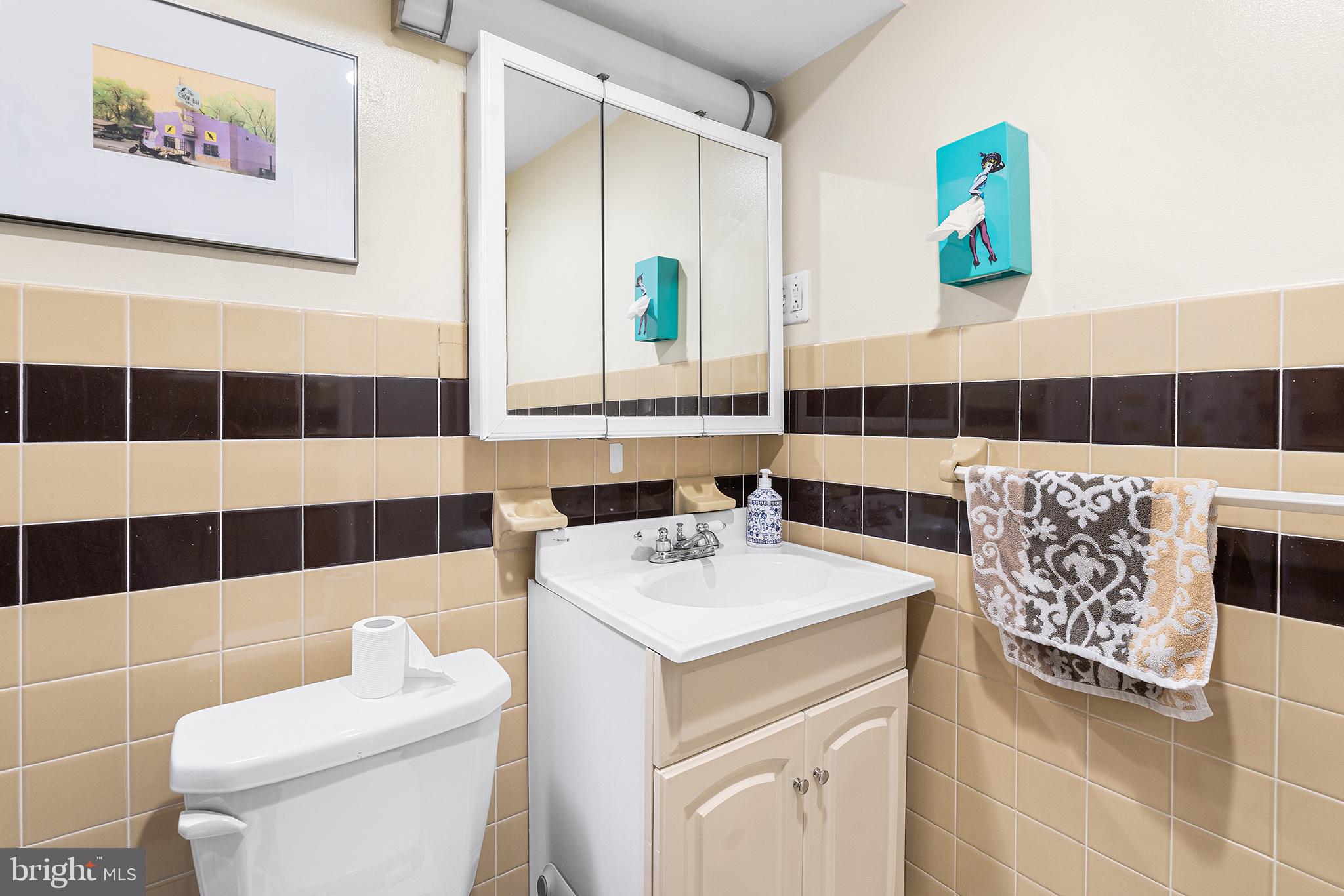 RITTENHOUSE SQUARE - Residential Income