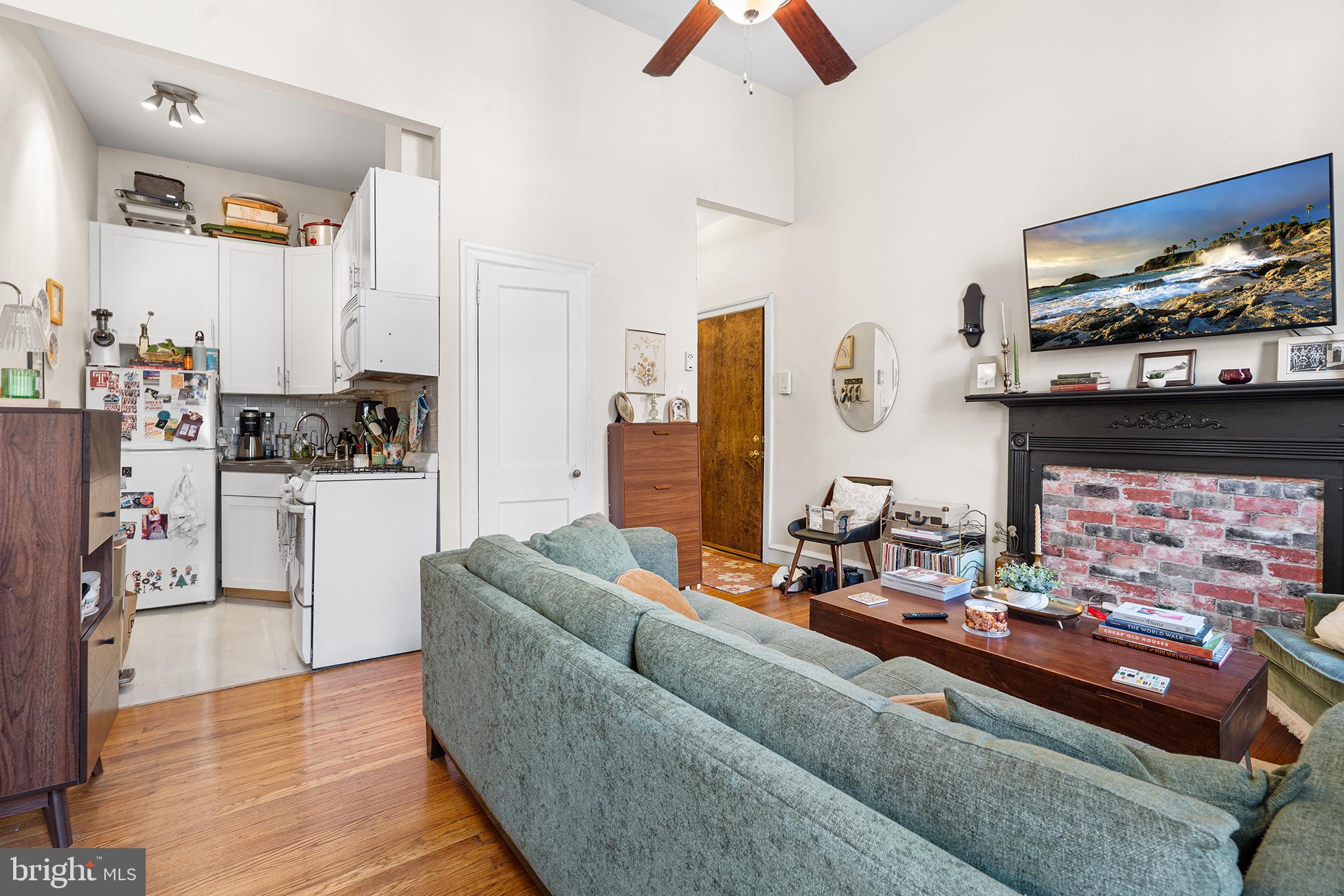 RITTENHOUSE SQUARE - Residential Income