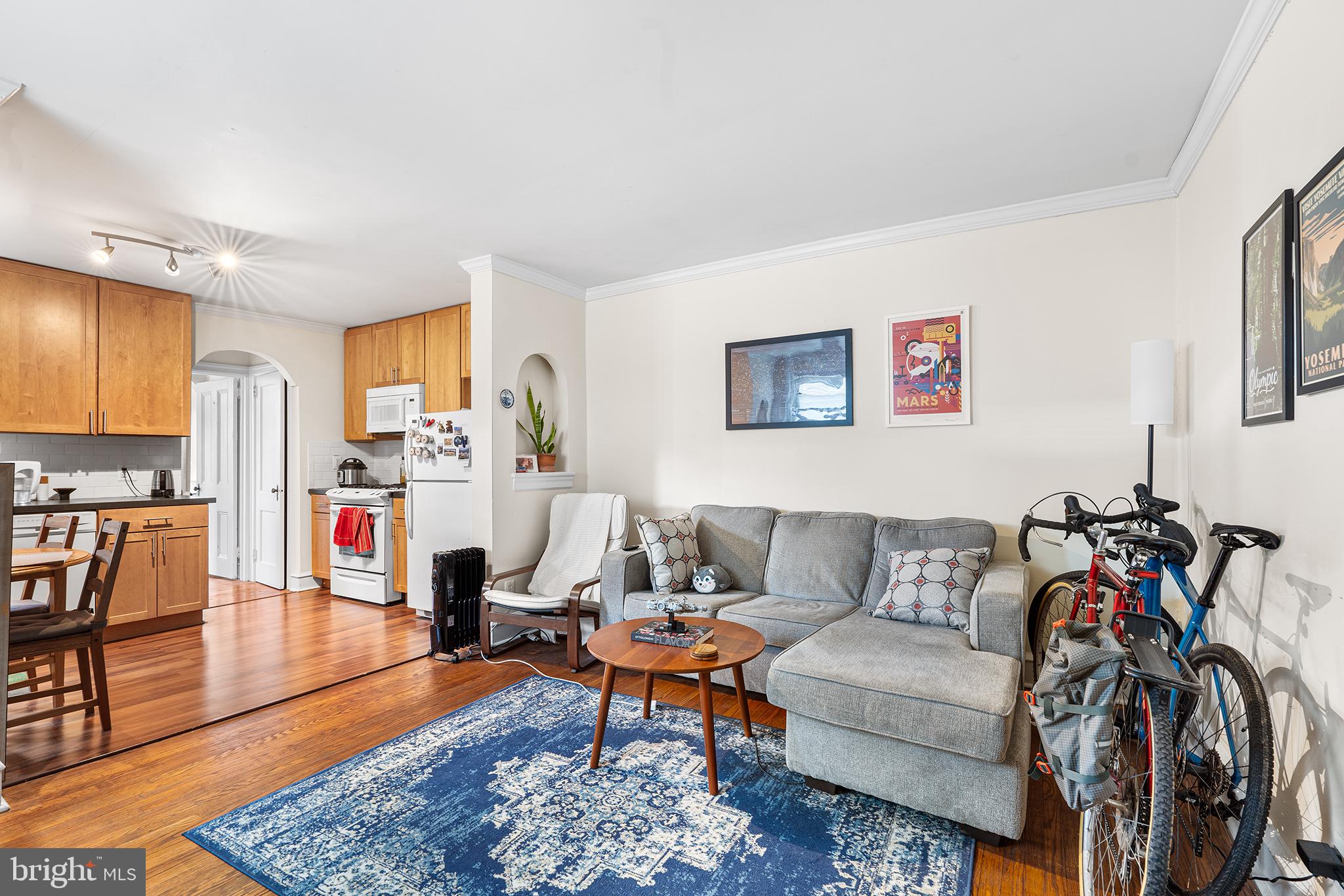 RITTENHOUSE SQUARE - Residential Income