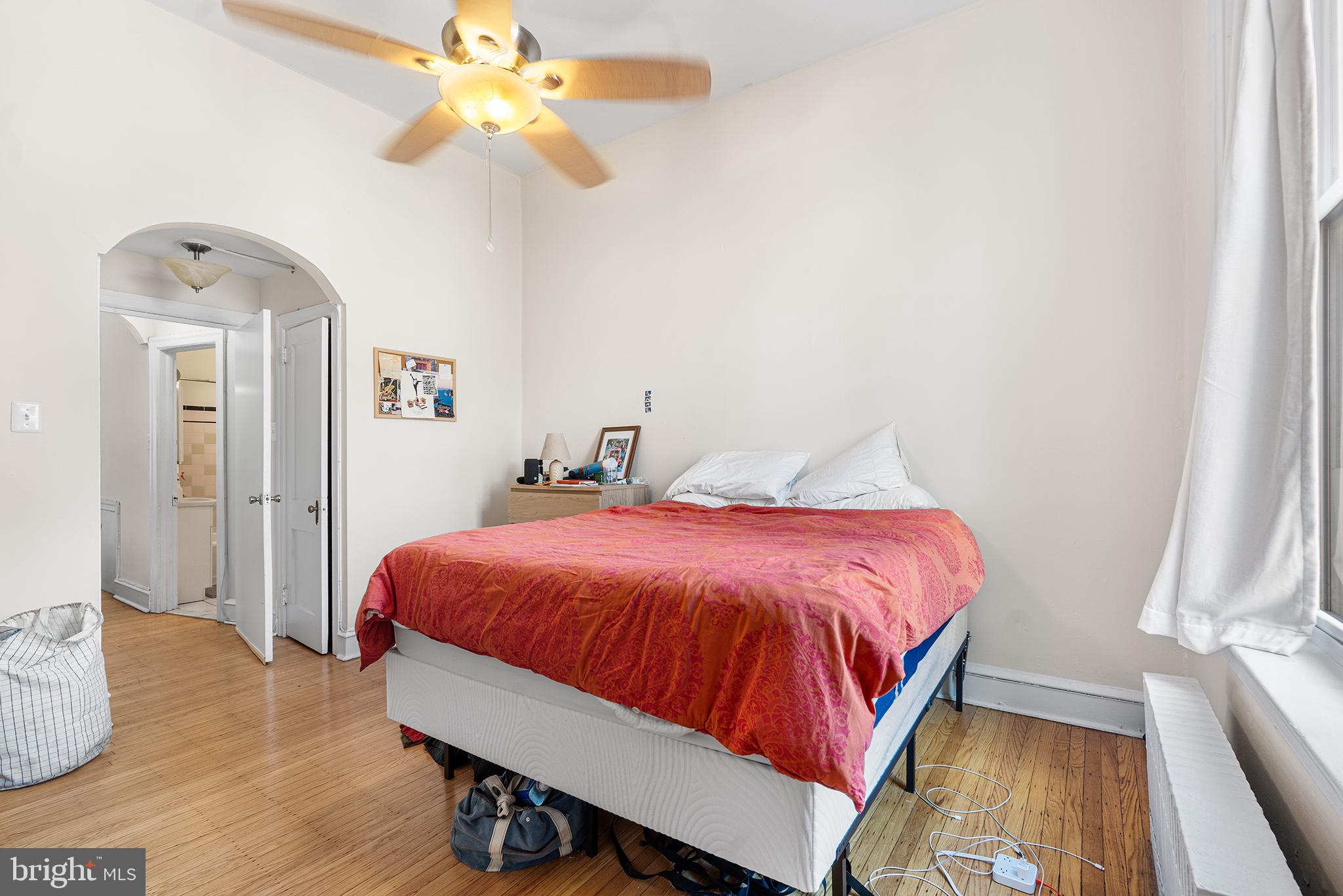 RITTENHOUSE SQUARE - Residential Income
