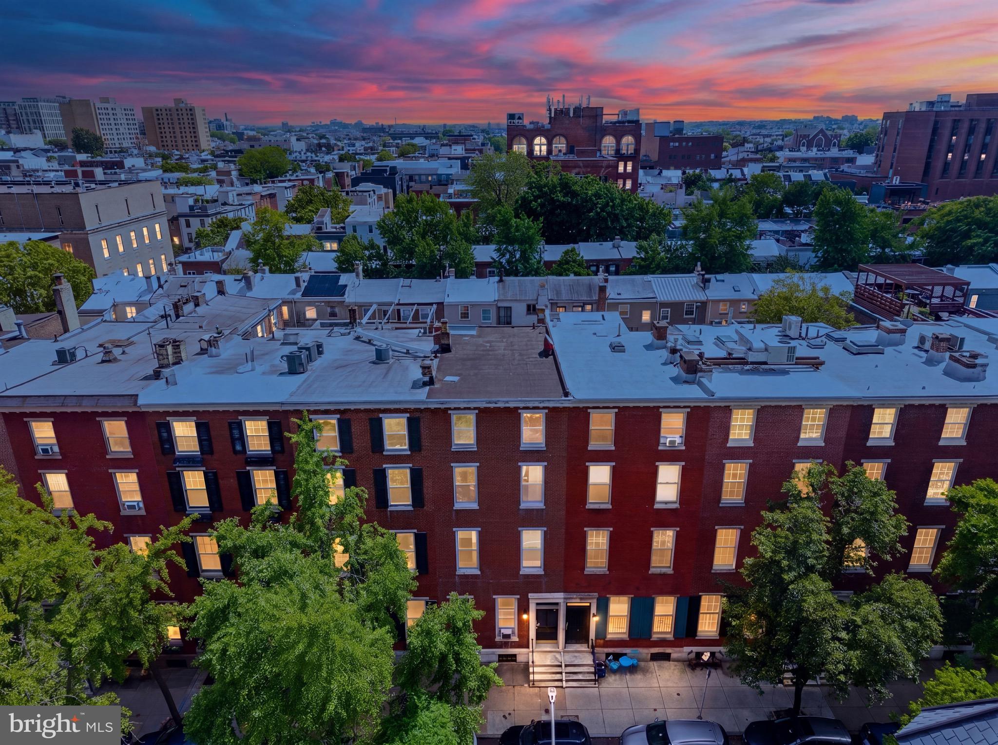RITTENHOUSE SQUARE - Residential Income