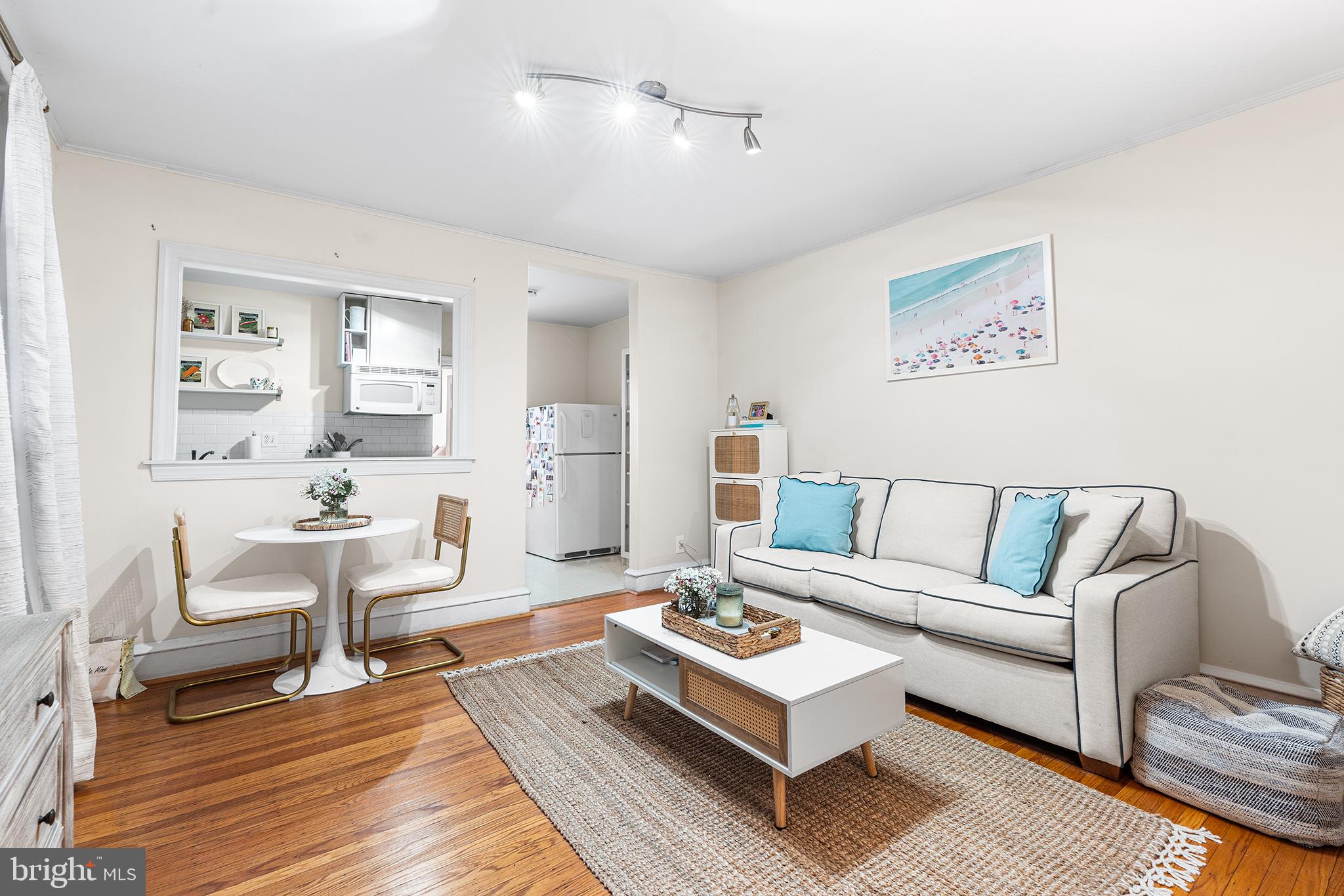 RITTENHOUSE SQUARE - Residential Income