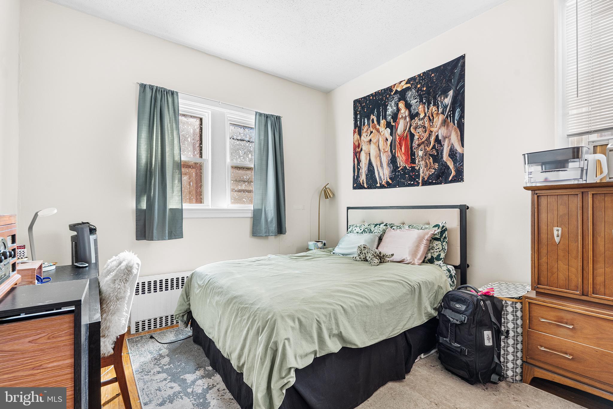 RITTENHOUSE SQUARE - Residential Income
