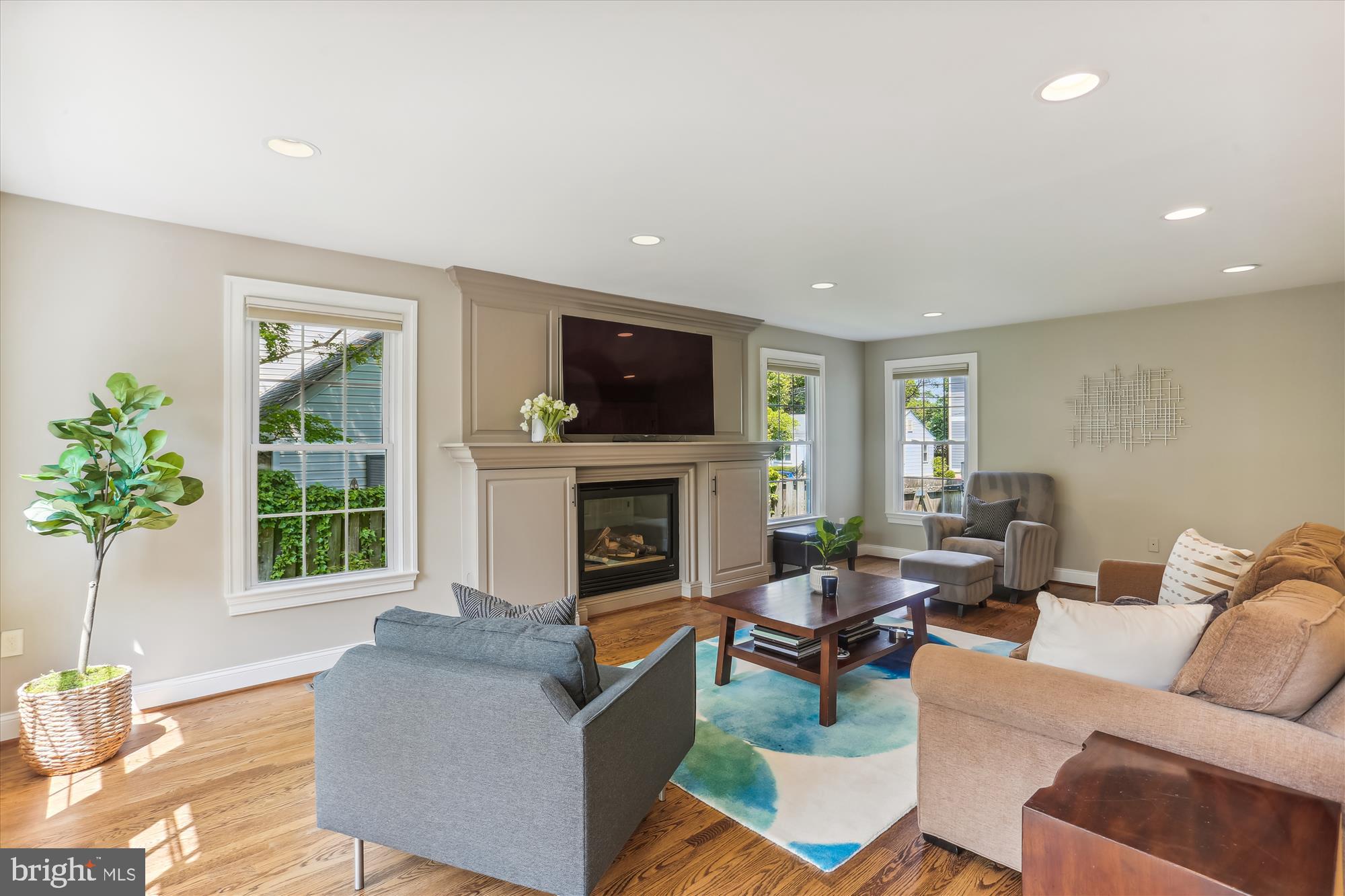 GLENBROOK VILLAGE - Residential