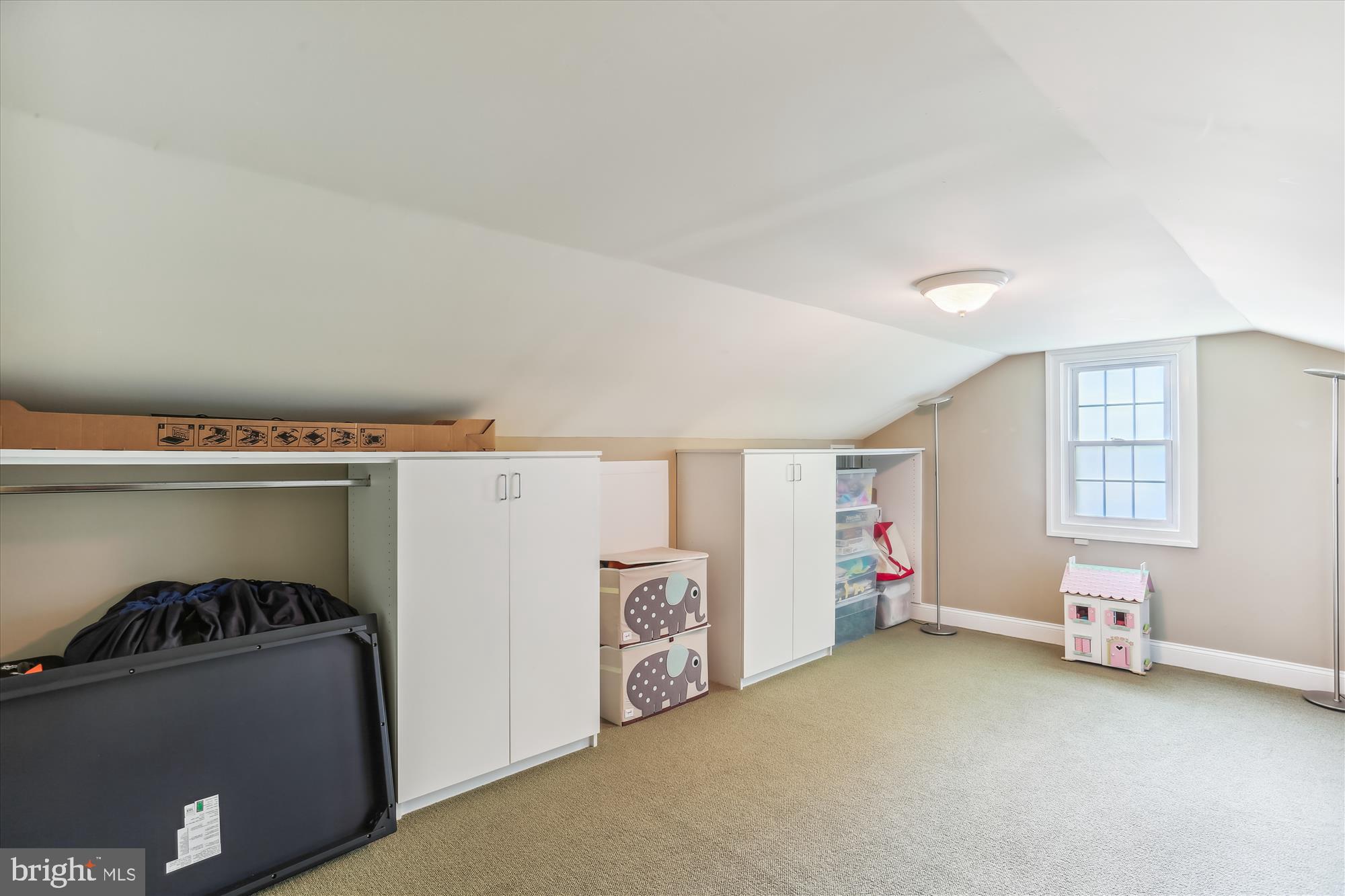 GLENBROOK VILLAGE - Residential